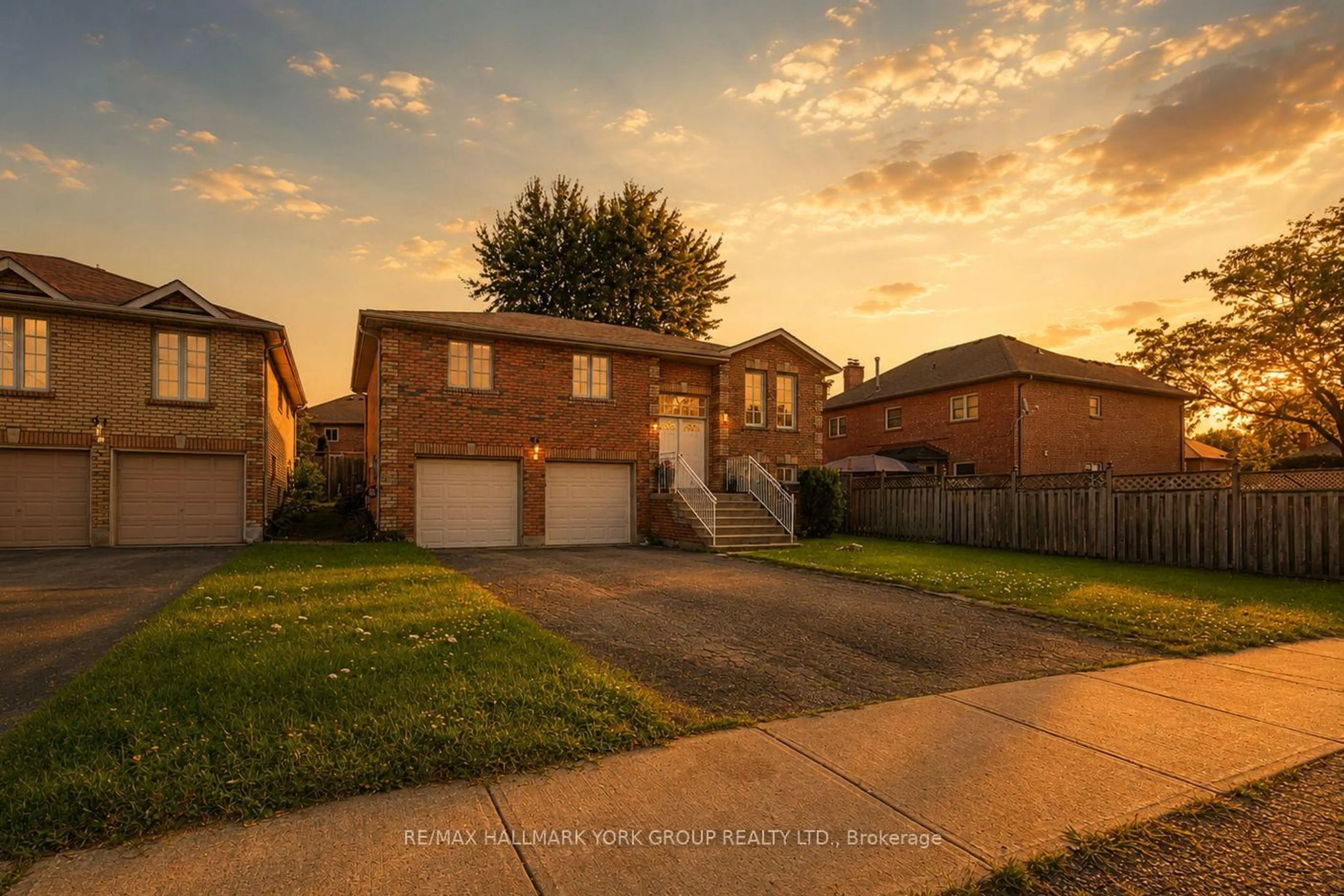 Home with brick exterior material, street for 89 Metro Rd, Georgina Ontario L4P 3W9