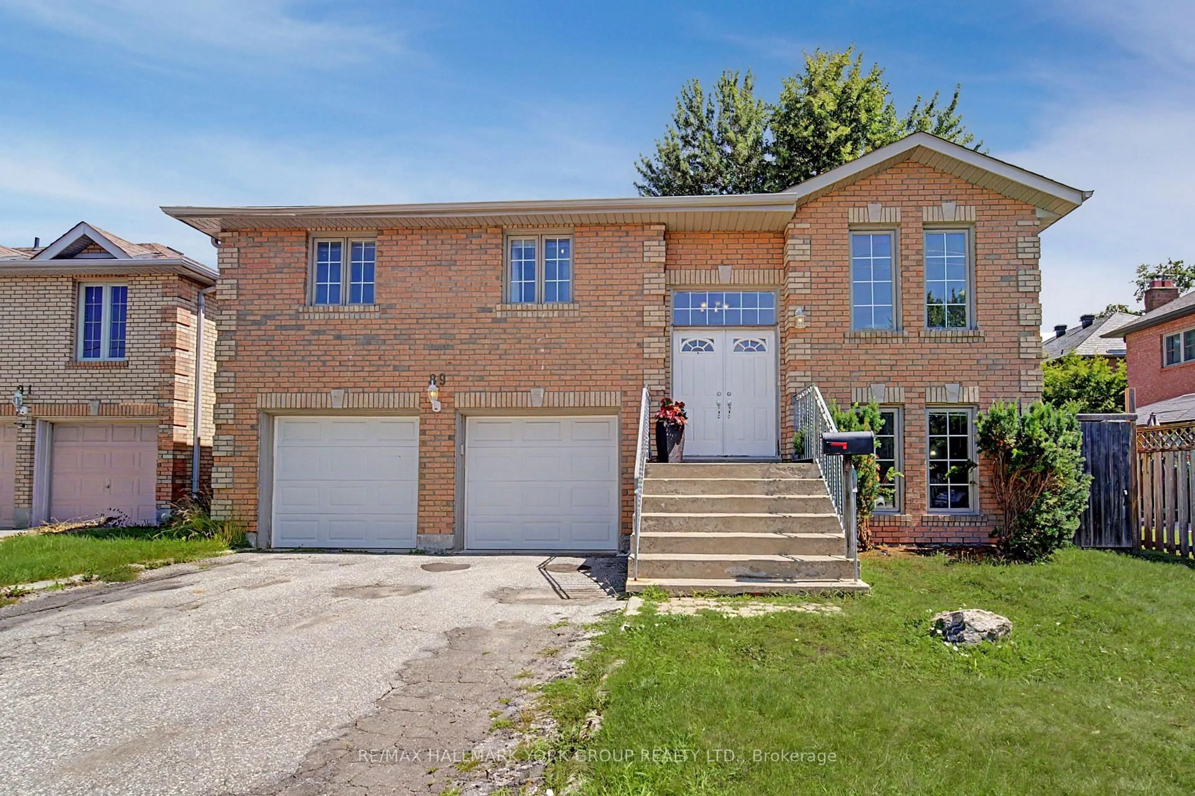 Home with brick exterior material, street for 89 Metro Rd, Georgina Ontario L4P 3W9