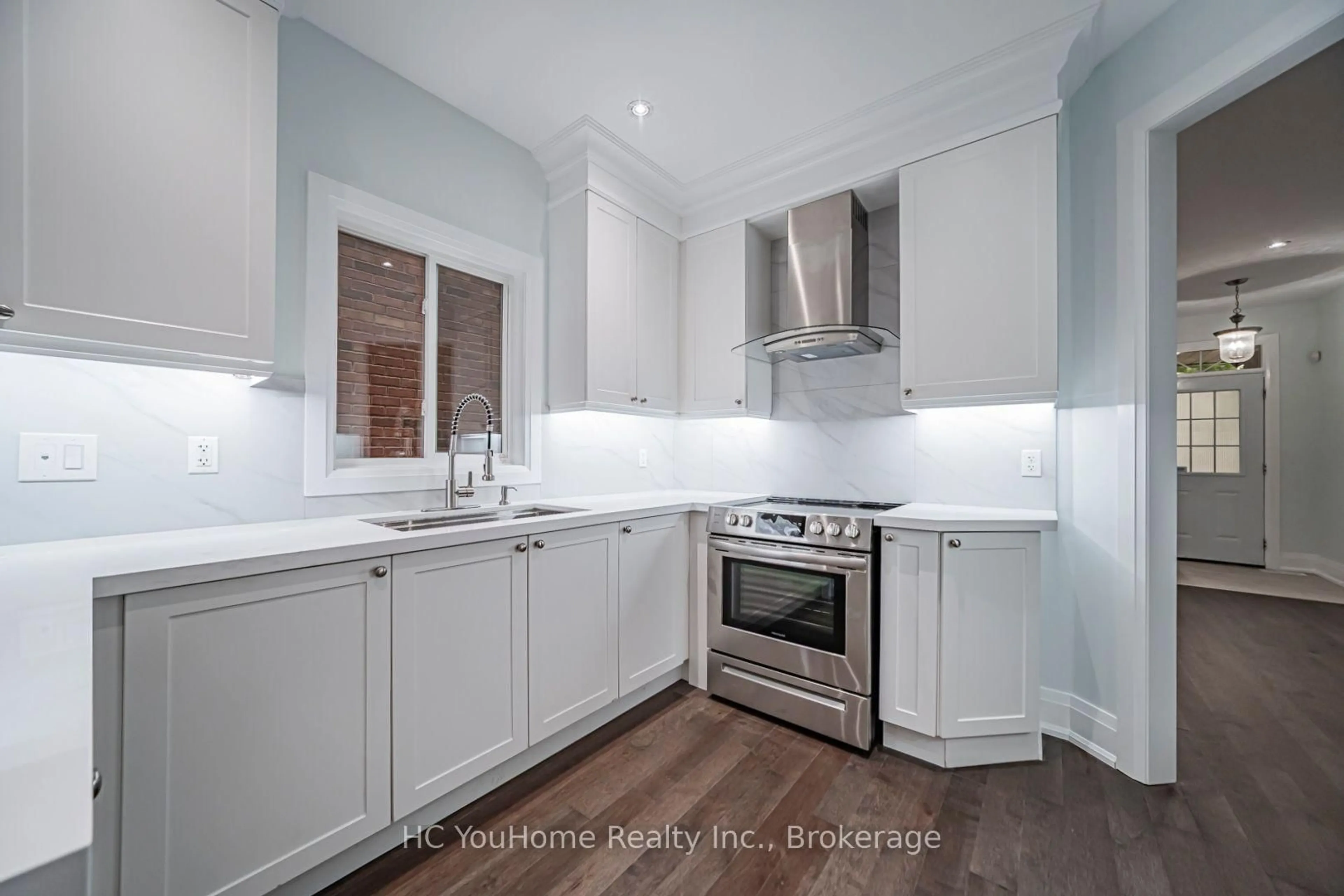 Unknown for 70 Dovetail Dr, Richmond Hill Ontario L4E 5A7