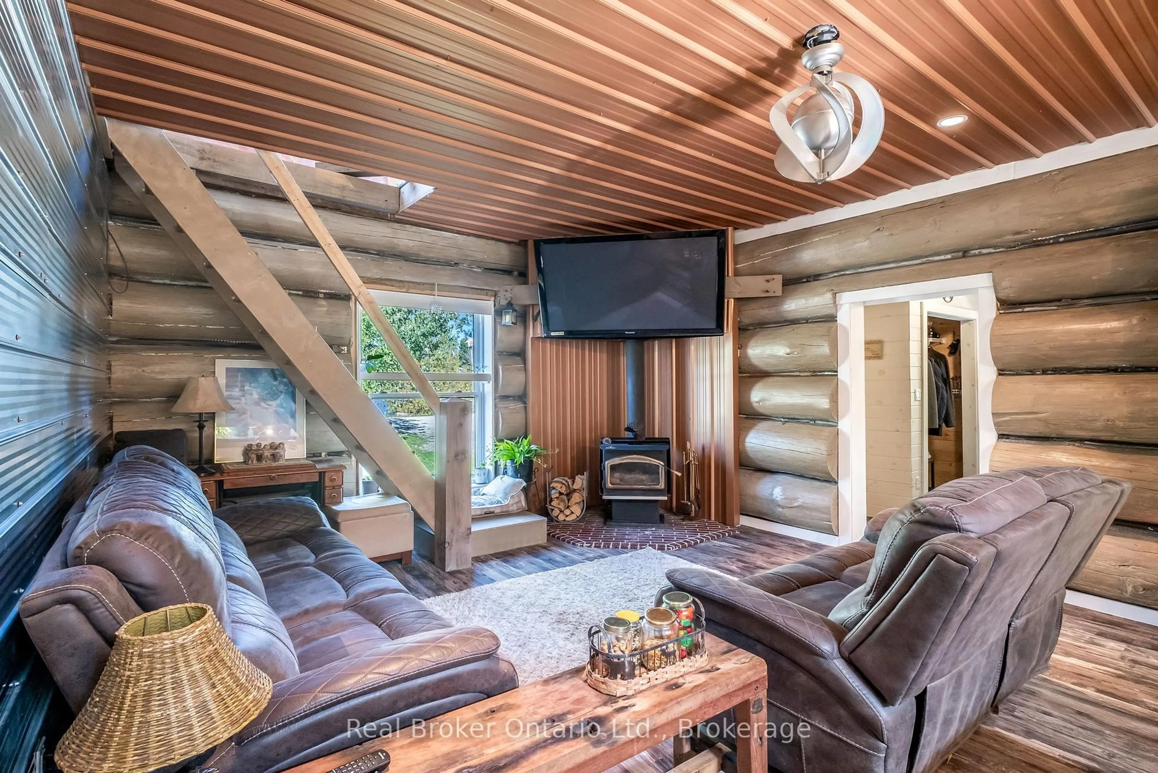Home theater for 68 Talbot Dr, Brock Ontario L0K 1A0