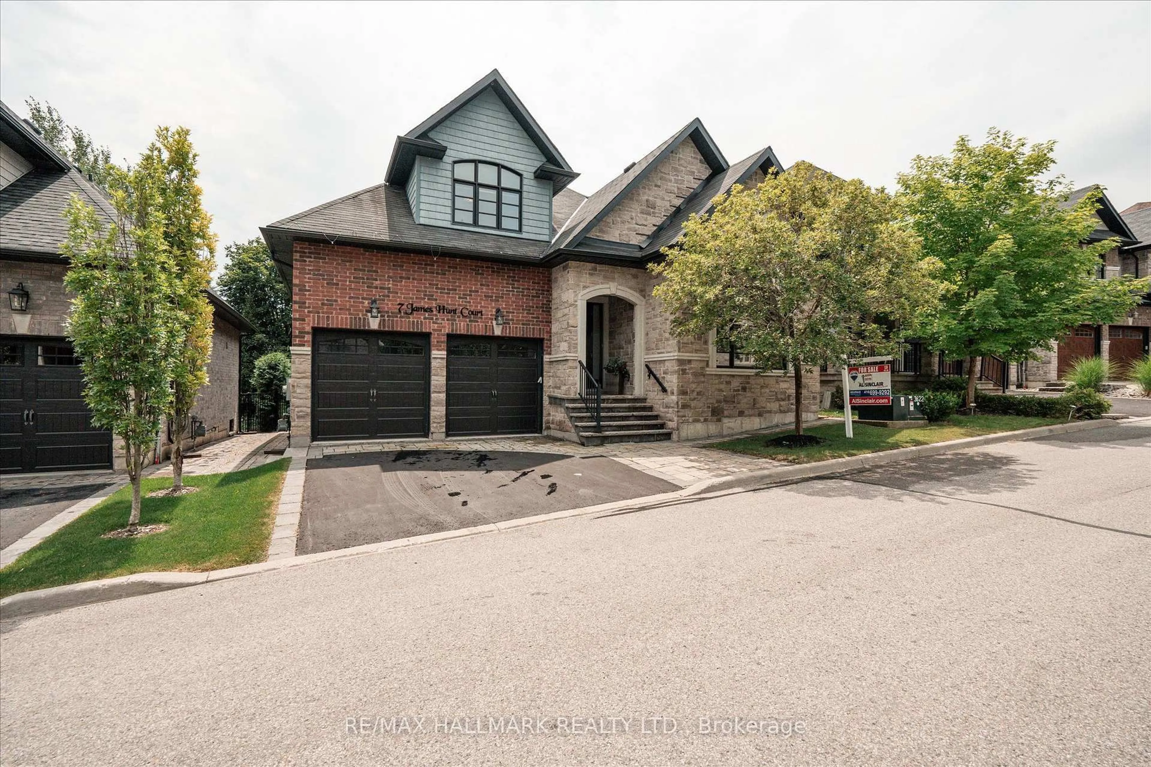 Home with brick exterior material, street for 7 Os James Hunt Crt Crt, Uxbridge Ontario L9P 0E3