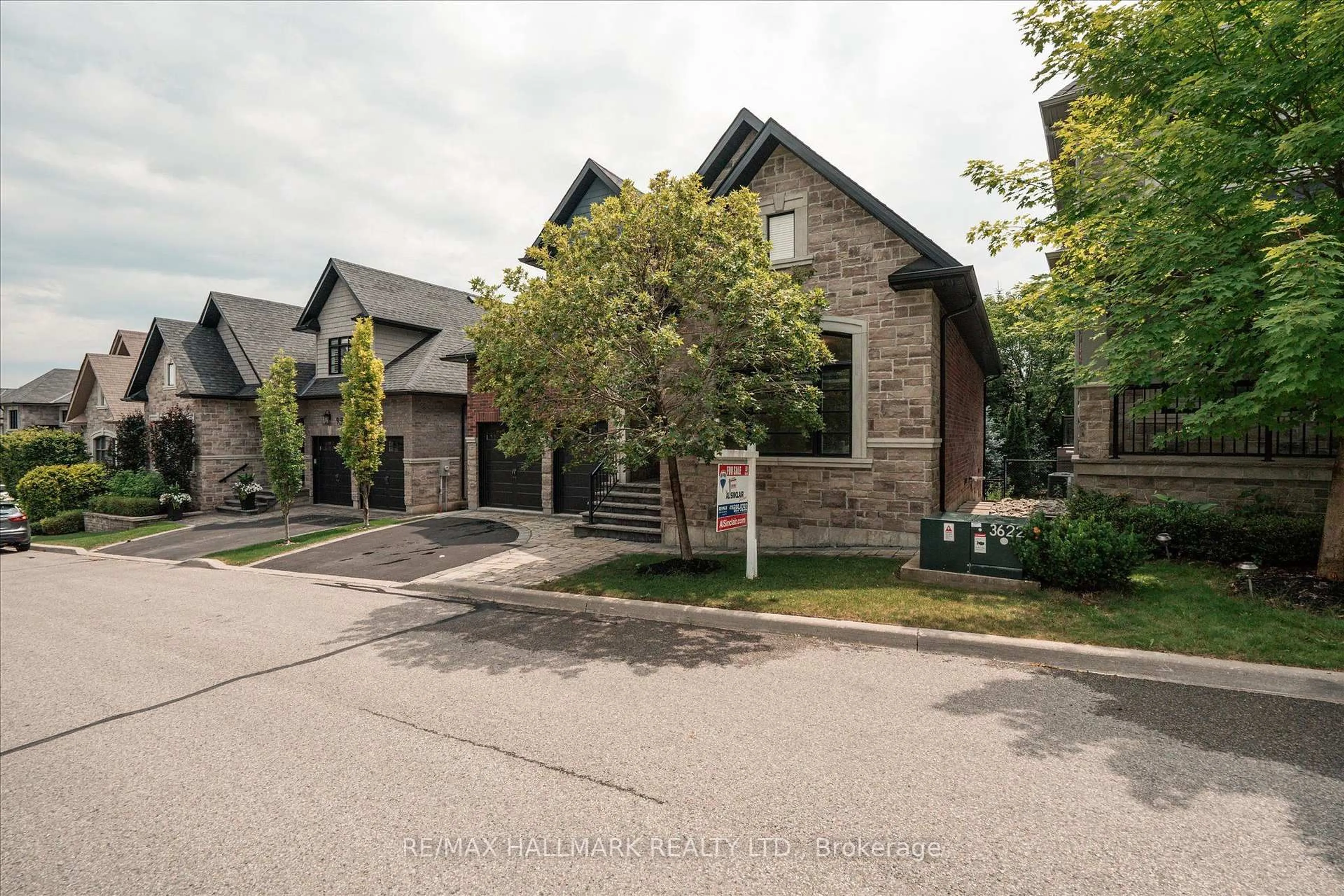 Home with brick exterior material, street for 7 Os James Hunt Crt Crt, Uxbridge Ontario L9P 0E3