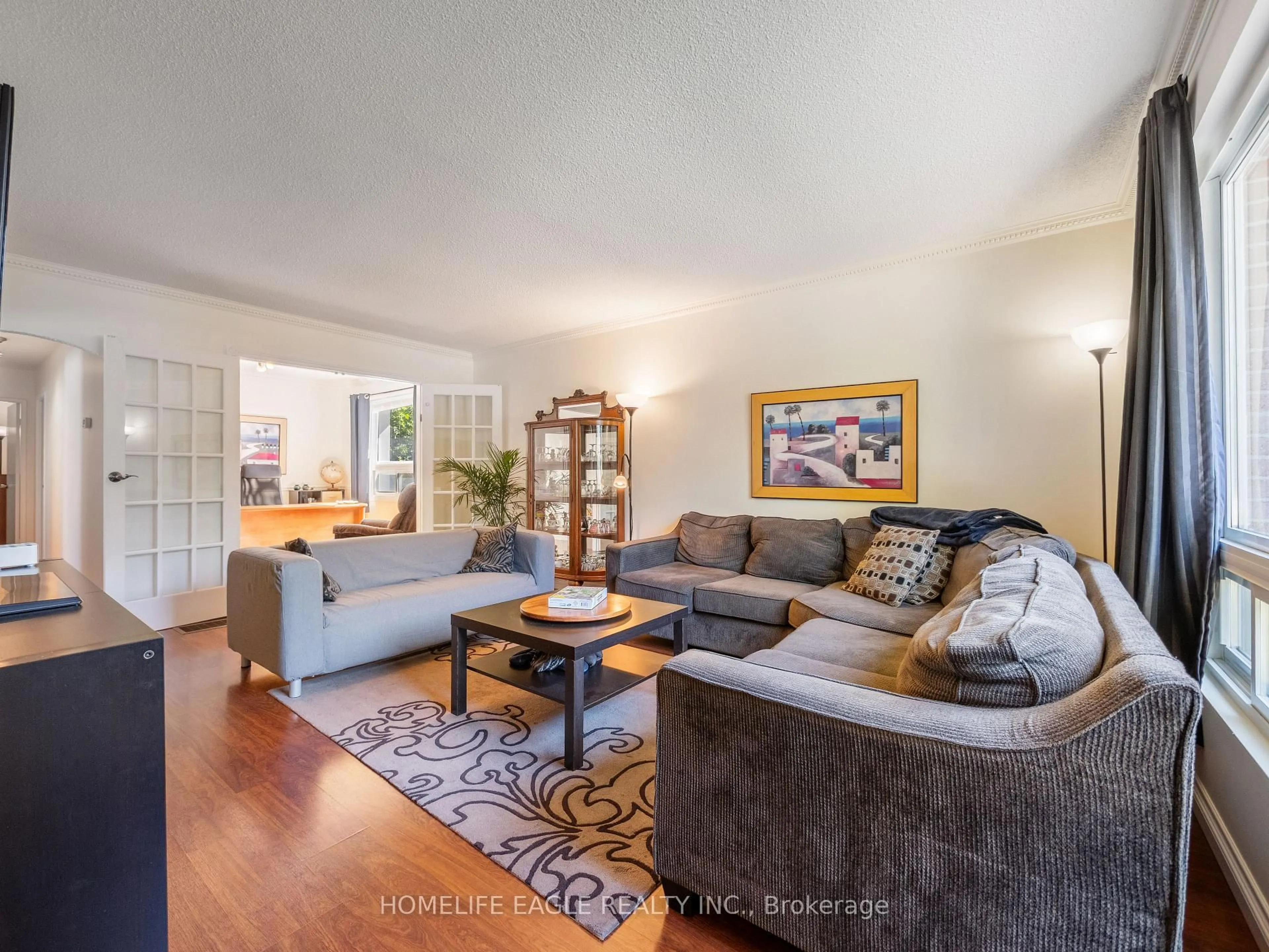 Living room with furniture, unknown for 751 Greenfield Cres, Newmarket Ontario L3Y 3B2