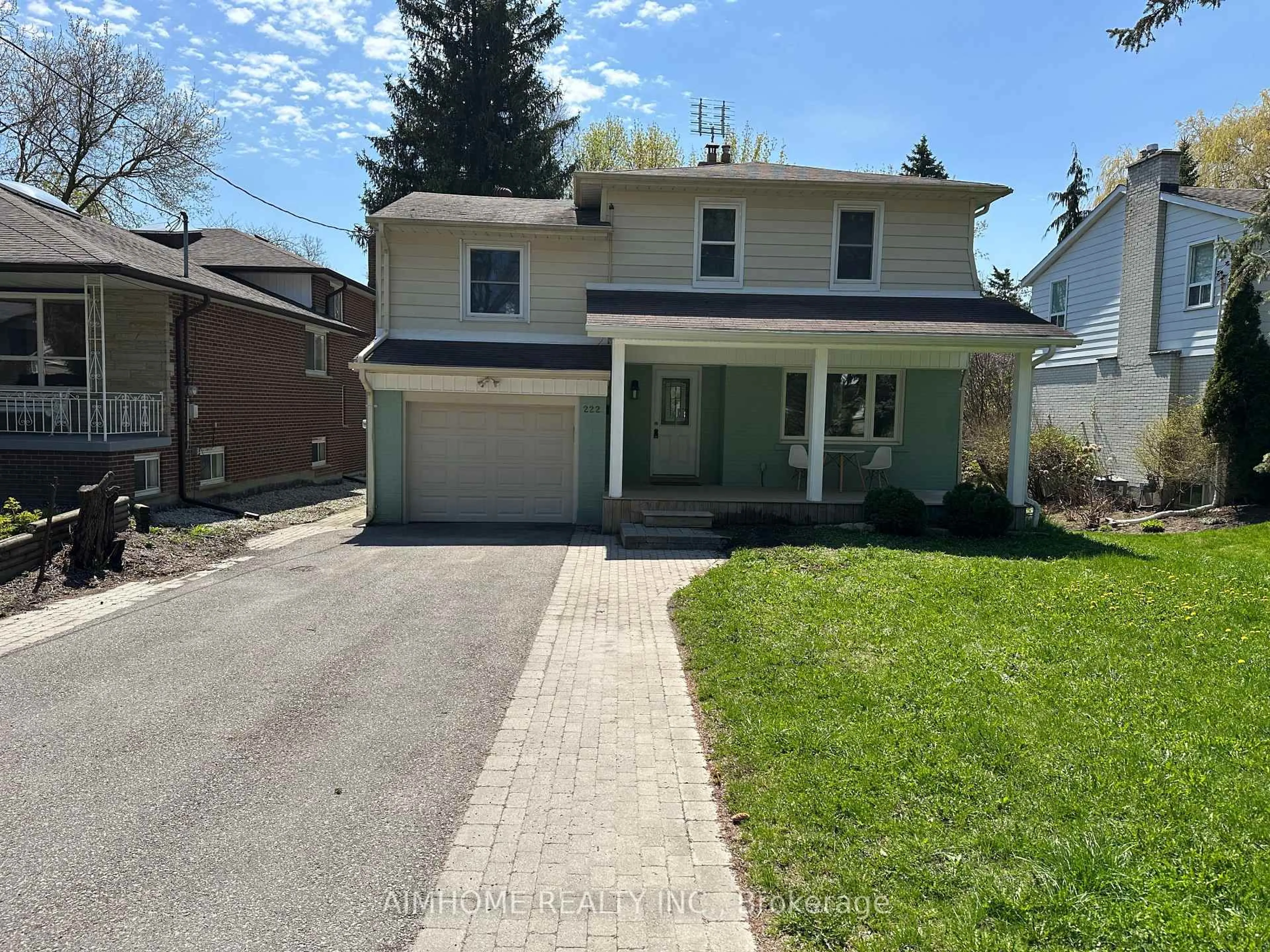 Home with brick exterior material, street for 222 Richmond St, Richmond Hill Ontario L4C 3Y8