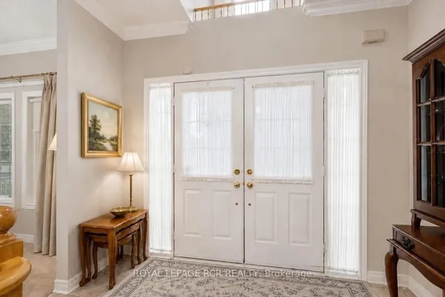 332 King St, East Gwillimbury 4