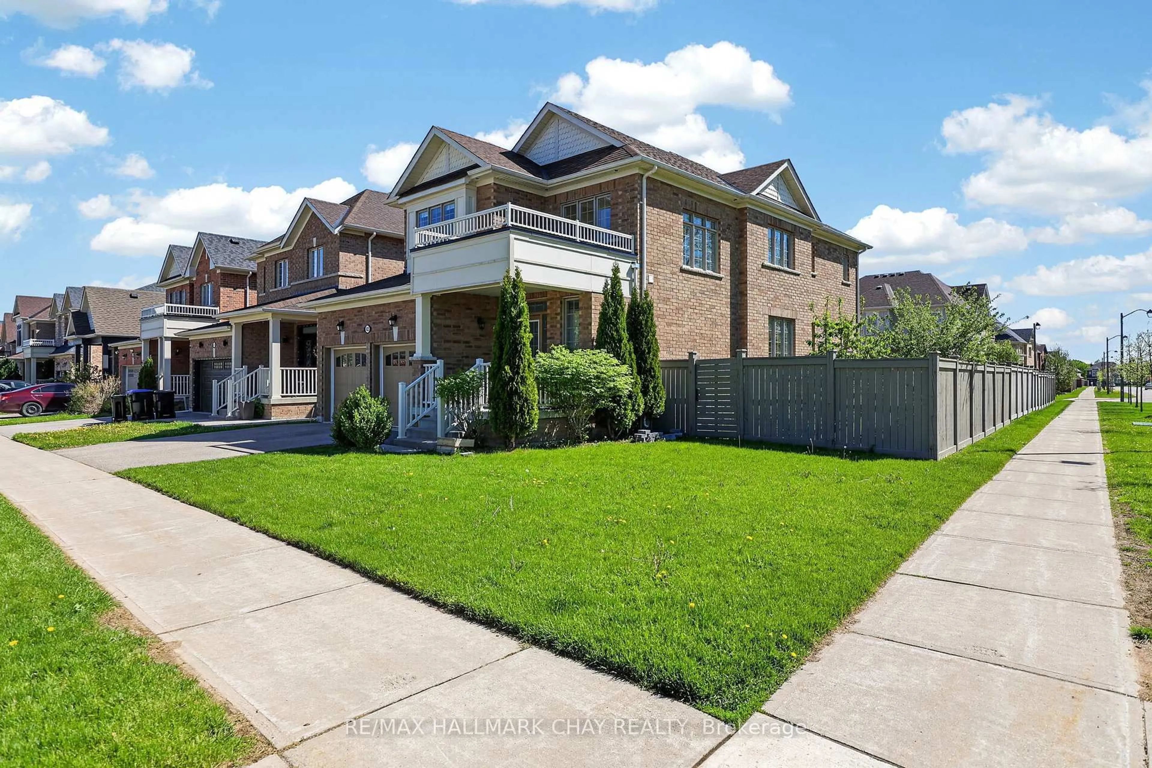 Home with brick exterior material, street for 43 Walls Cres, New Tecumseth Ontario L0G 1W0