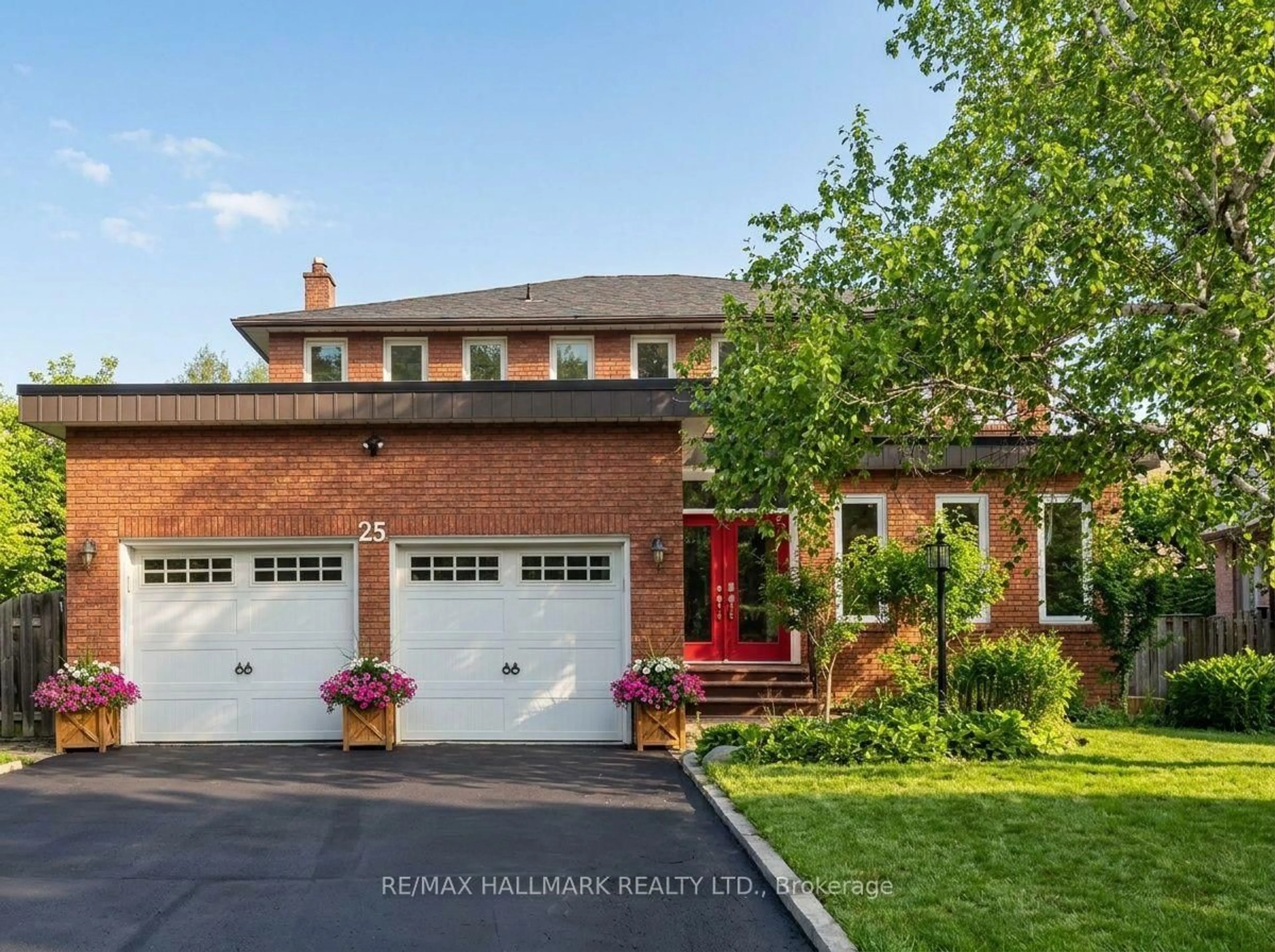 Home with brick exterior material, street for 25 Kersey Cres, Richmond Hill Ontario L4C 3W2