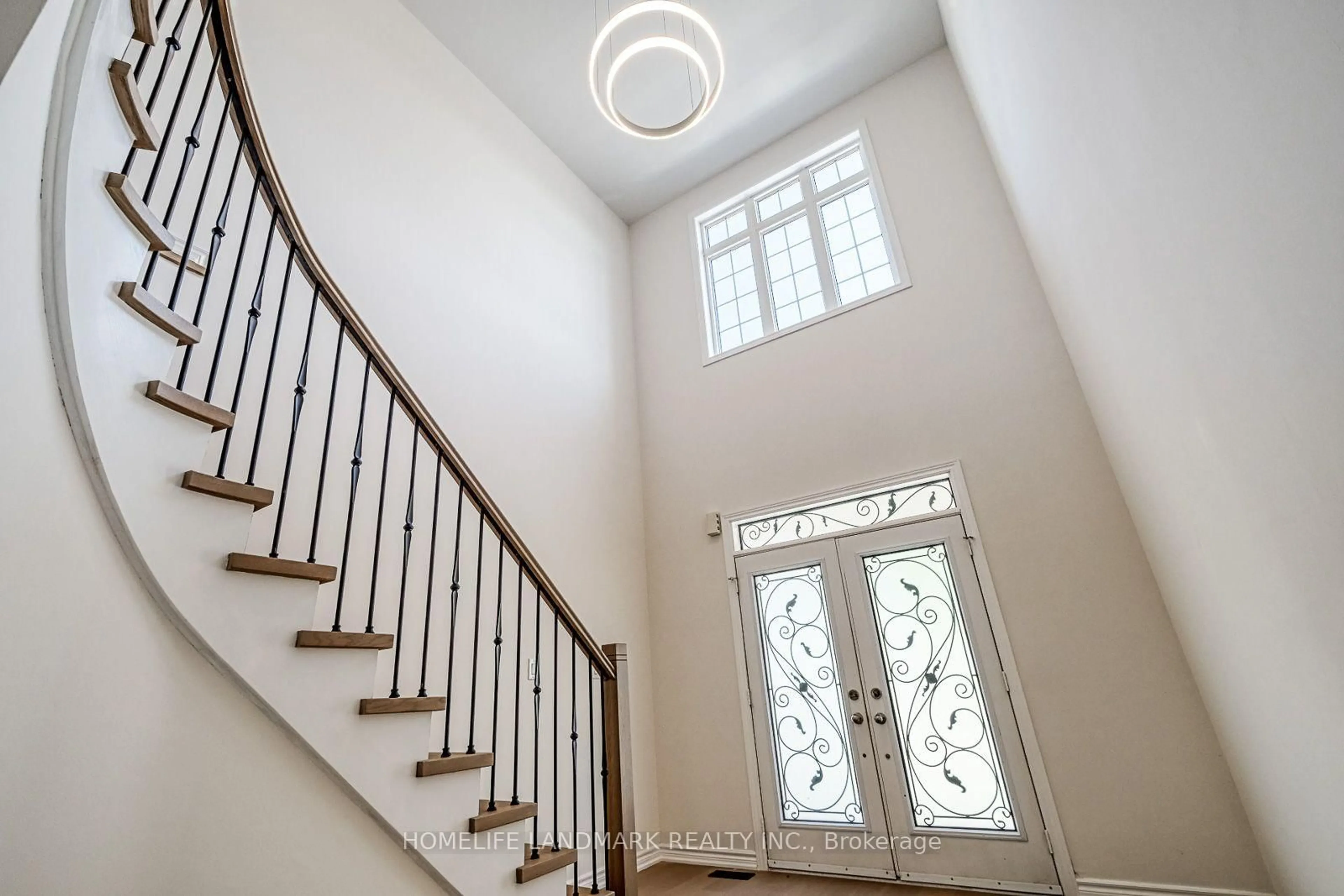 Unknown for 52 Chelsea Cres, Bradford West Gwillimbury Ontario L3Z 0J7
