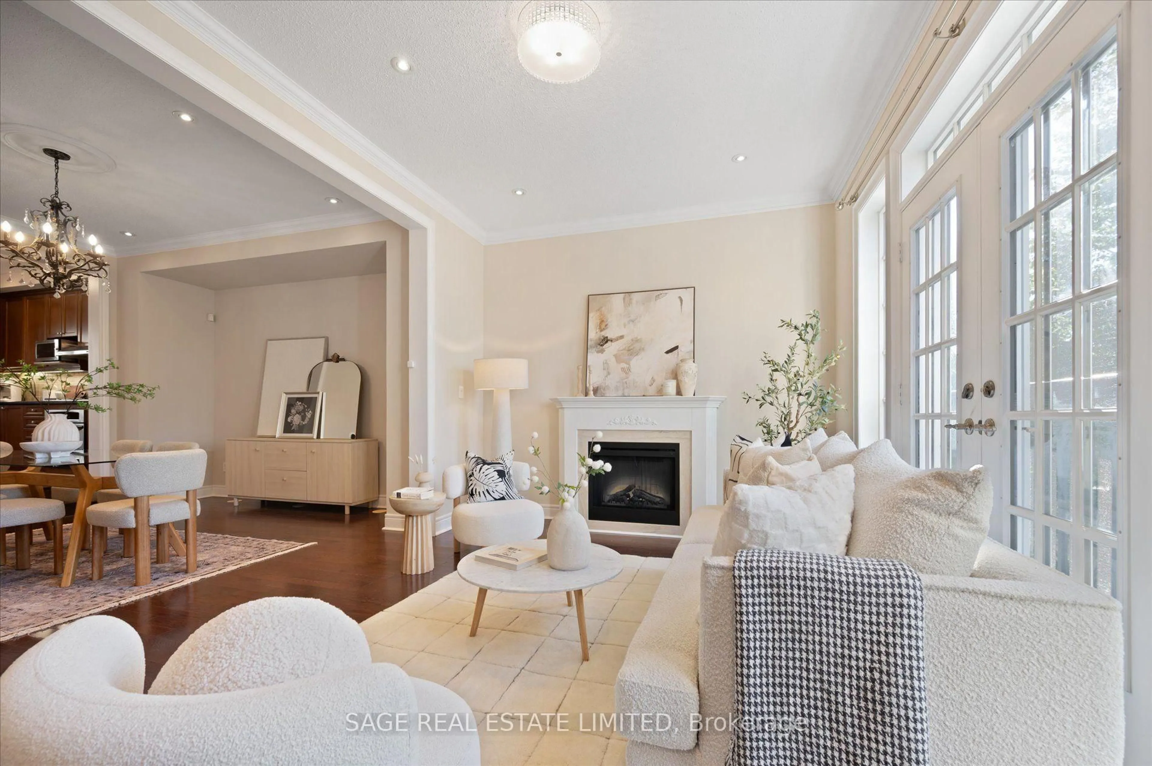 Living room with furniture, unknown for 19 Roseberry Rd, Markham Ontario L6G 0C3