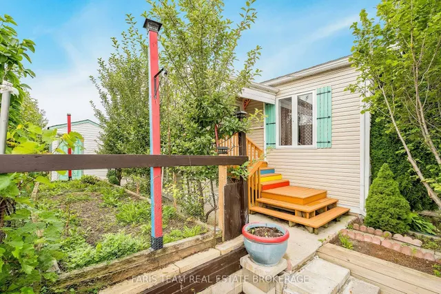 13 Sunrise Circ, Bradford West Gwillimbury 5