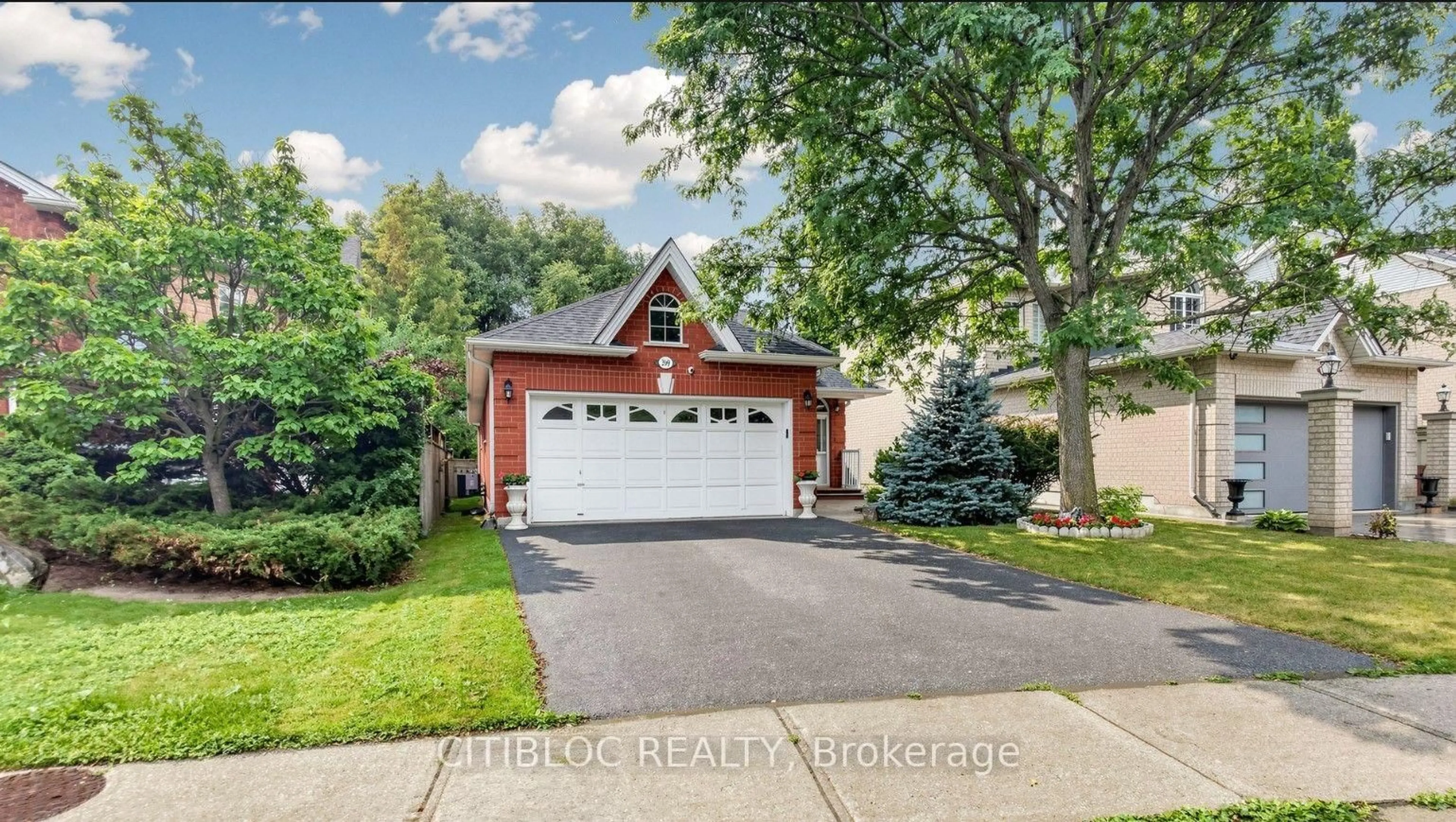 Home with brick exterior material, street for 299 Tupper Blvd, New Tecumseth Ontario L9R 1Z6