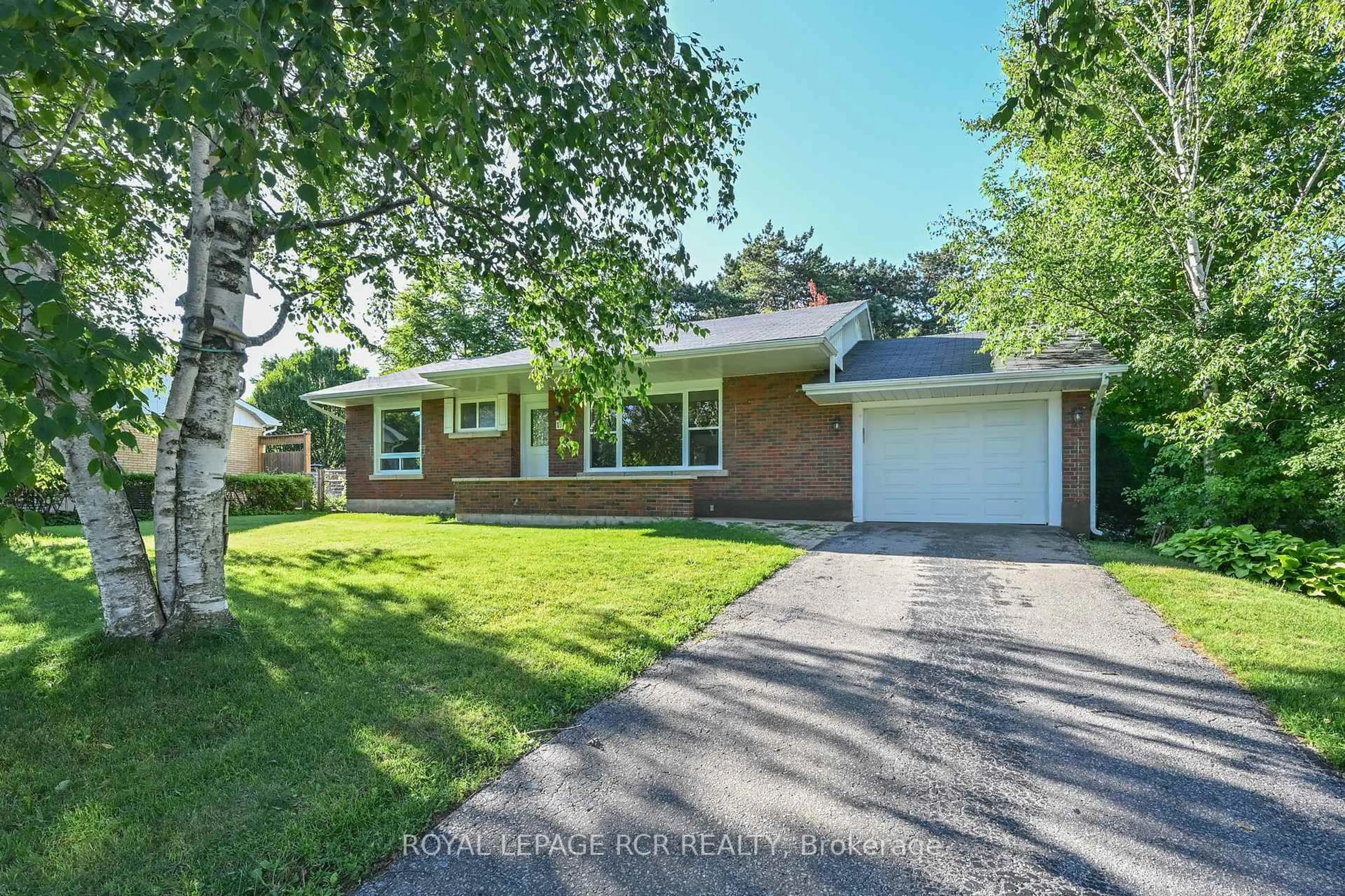 Home with brick exterior material, street for 18 Doner St, New Tecumseth Ontario L9R 1M6