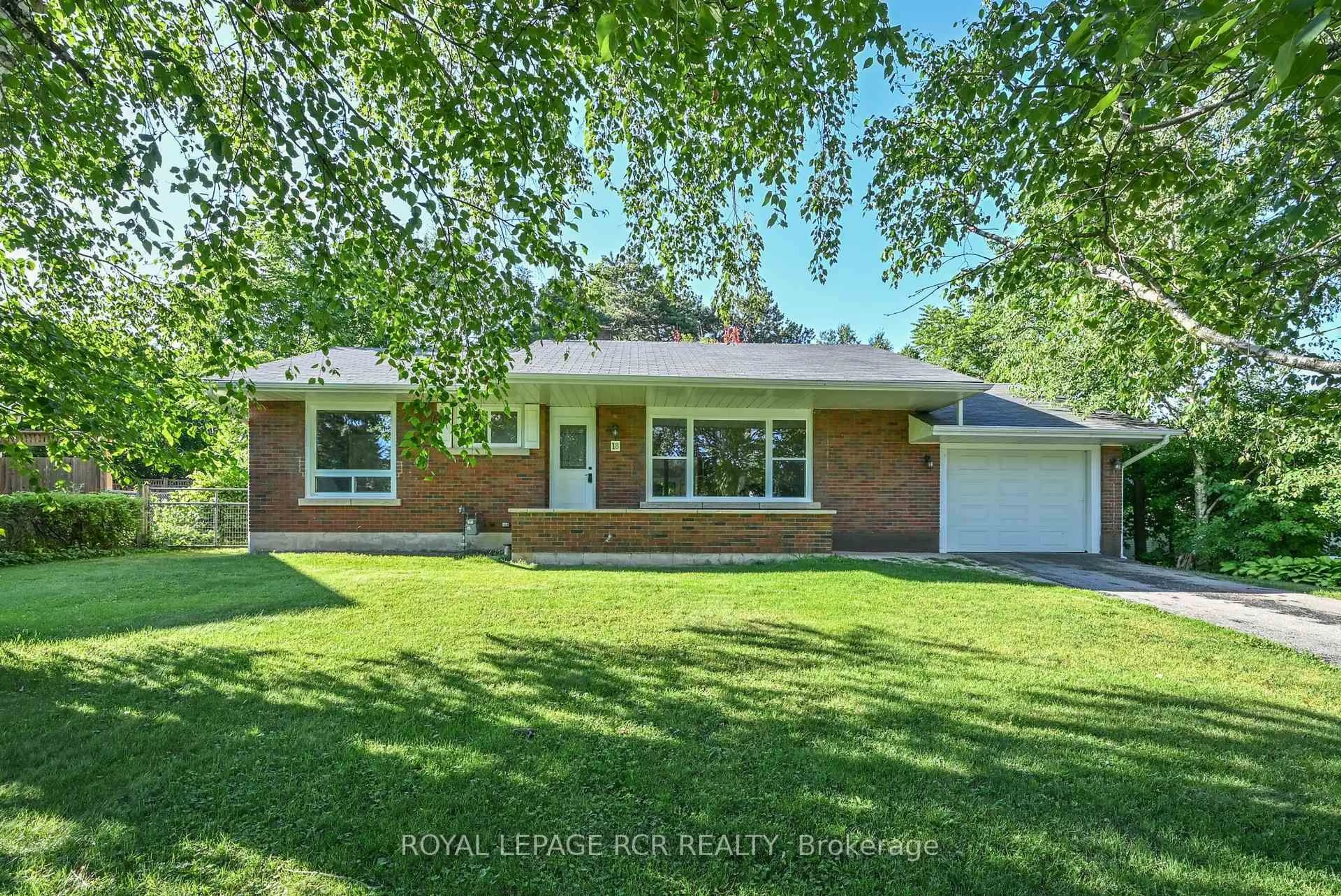 Unknown for 18 Doner St, New Tecumseth Ontario L9R 1M6