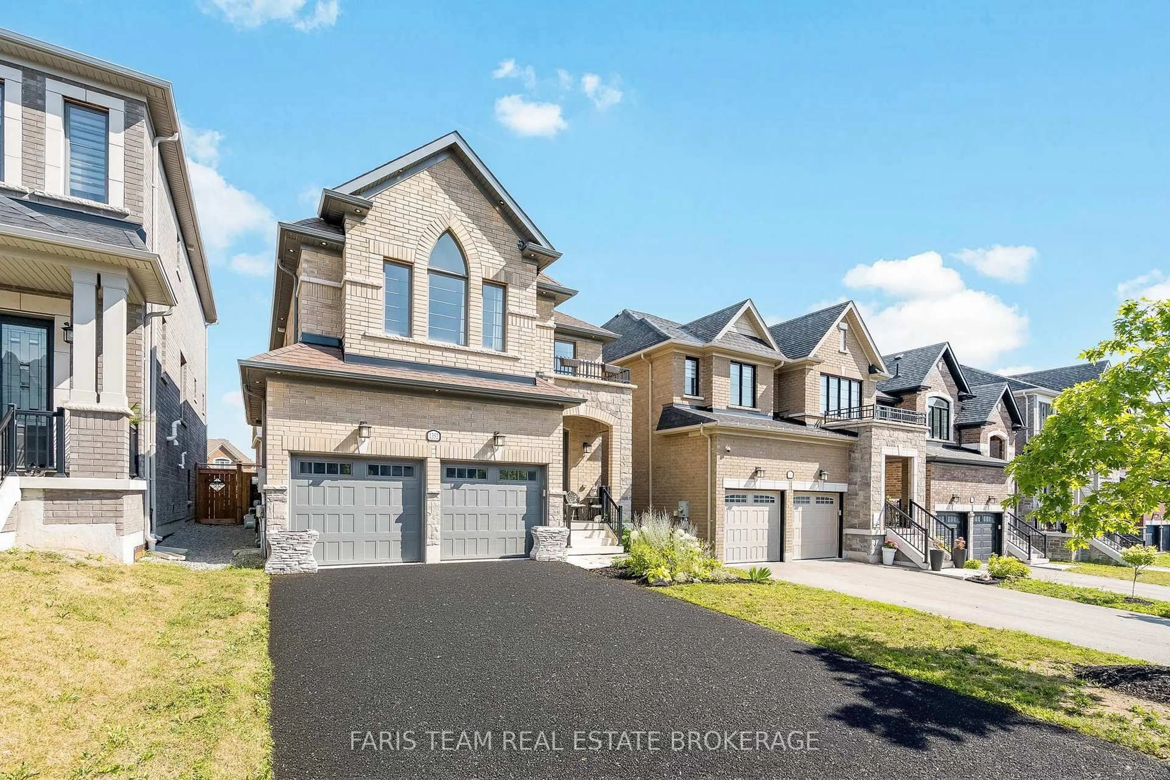 Home with brick exterior material, street for 1352 Blackmore St, Innisfil Ontario L9S 0P2