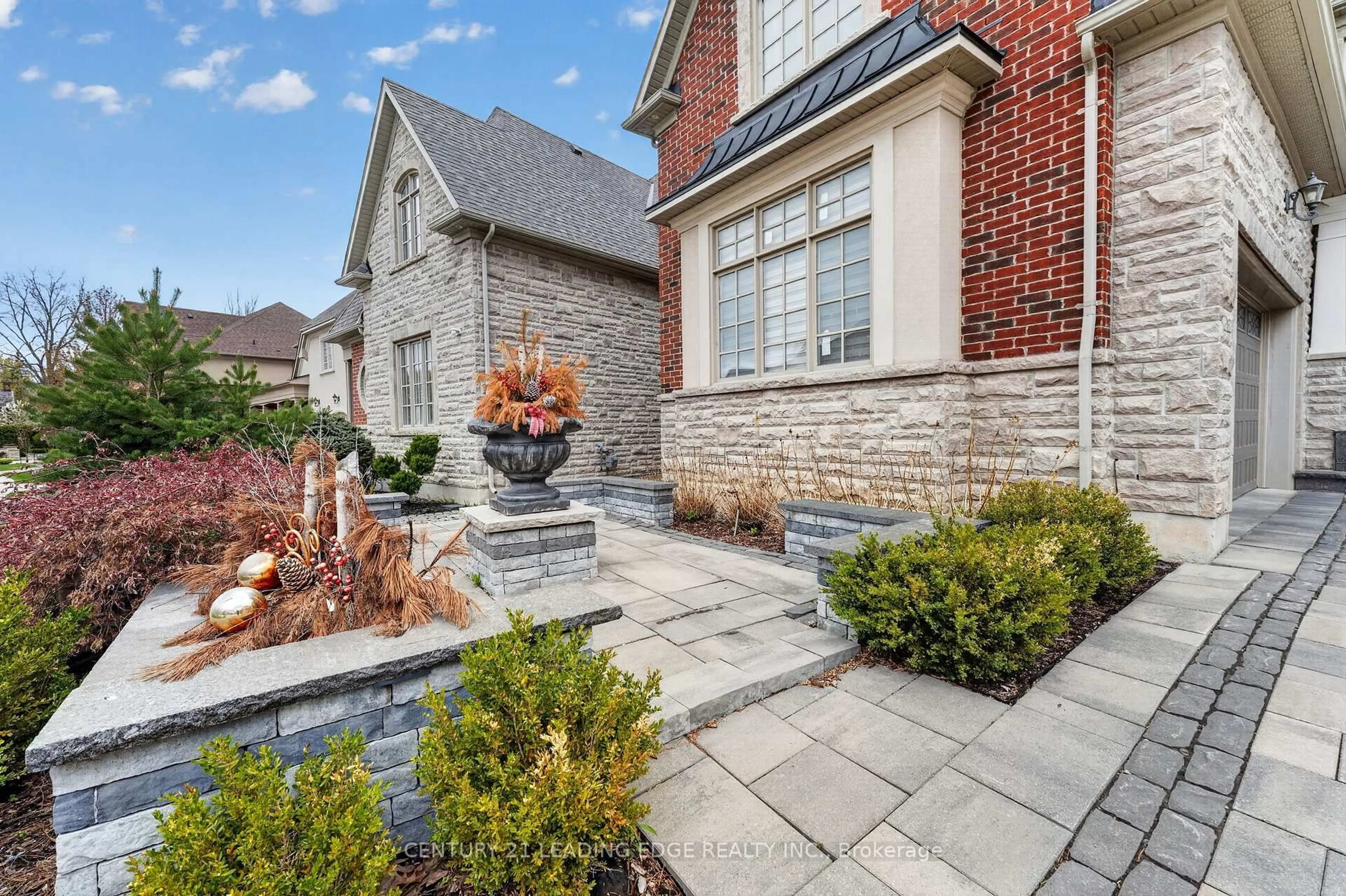 Home with brick exterior material, street for 33 Stollery Pond Cres, Markham Ontario L6C 1K4
