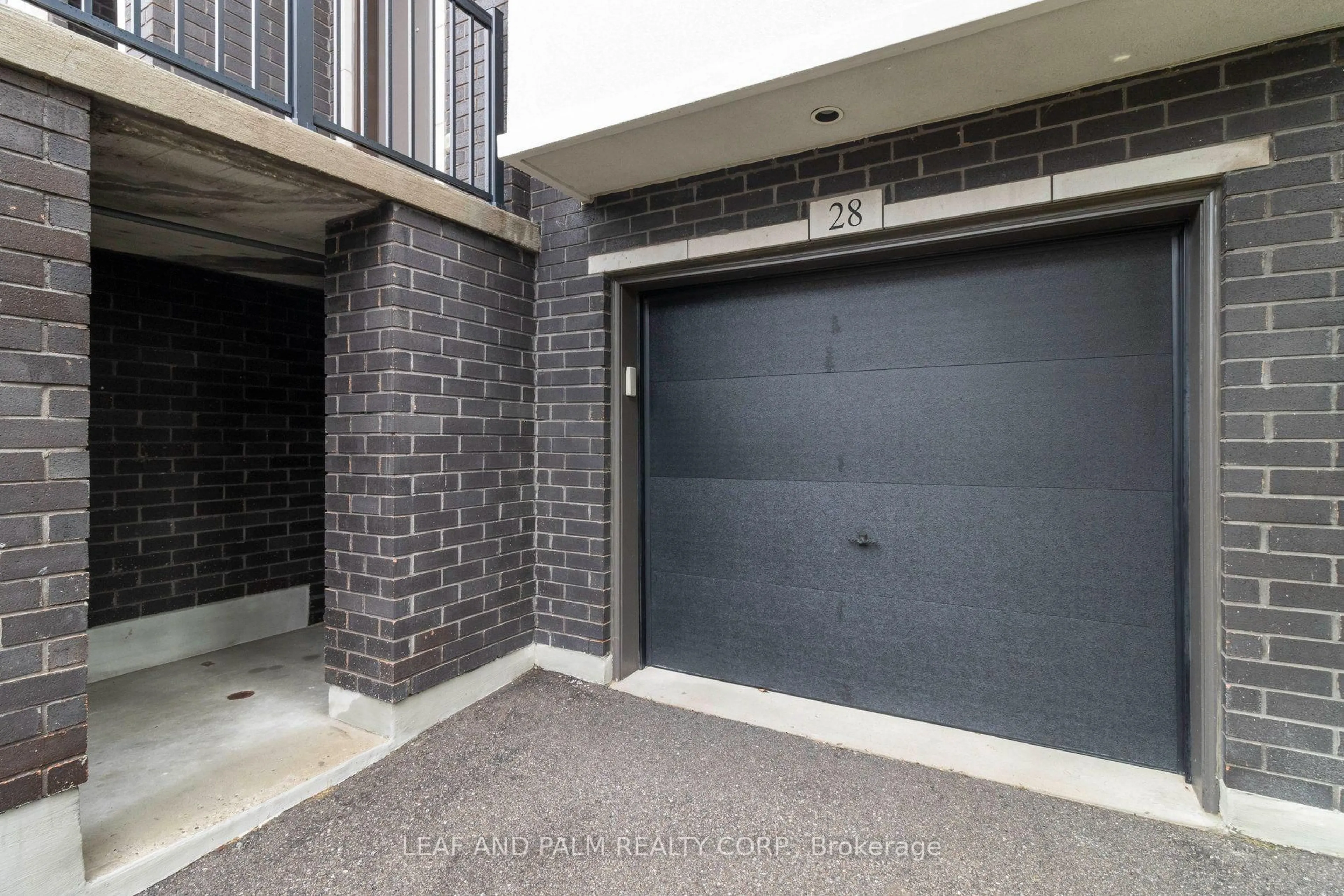 Indoor garage for 28 Cassila Way, Vaughan Ontario L4H 4P2