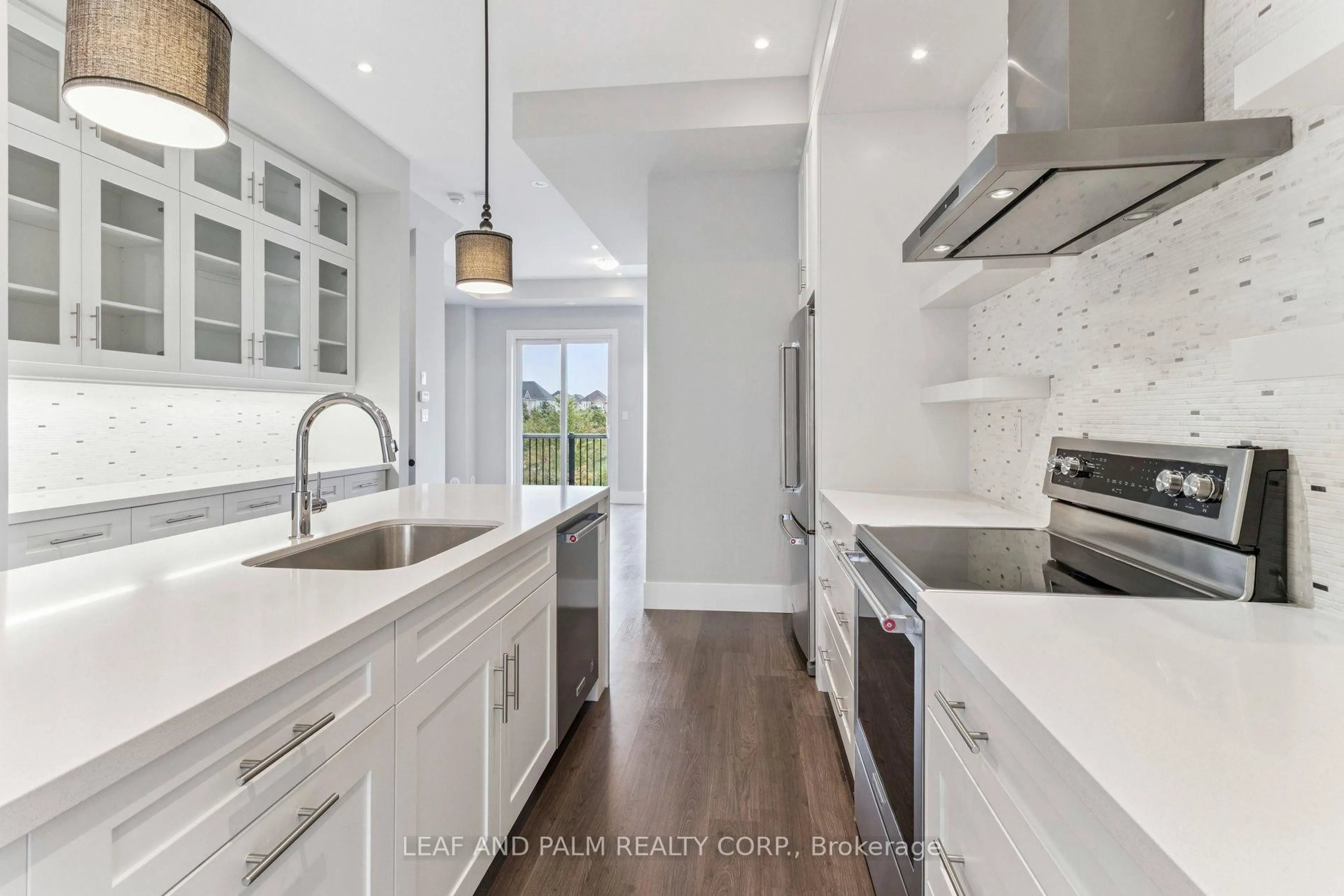 Open concept kitchen, ceramic/tile floor for 28 Cassila Way, Vaughan Ontario L4H 4P2