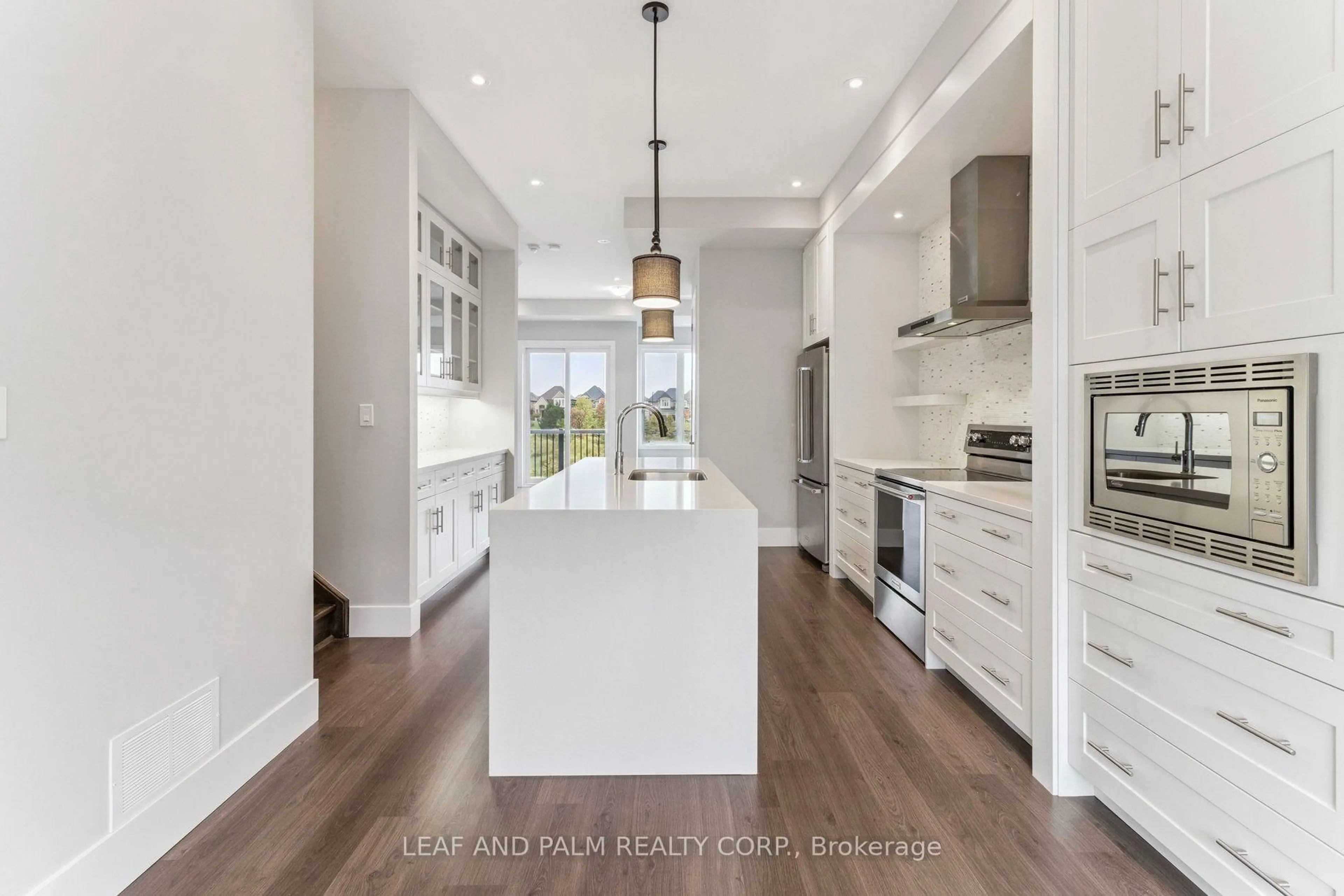 Open concept kitchen, unknown for 28 Cassila Way, Vaughan Ontario L4H 4P2