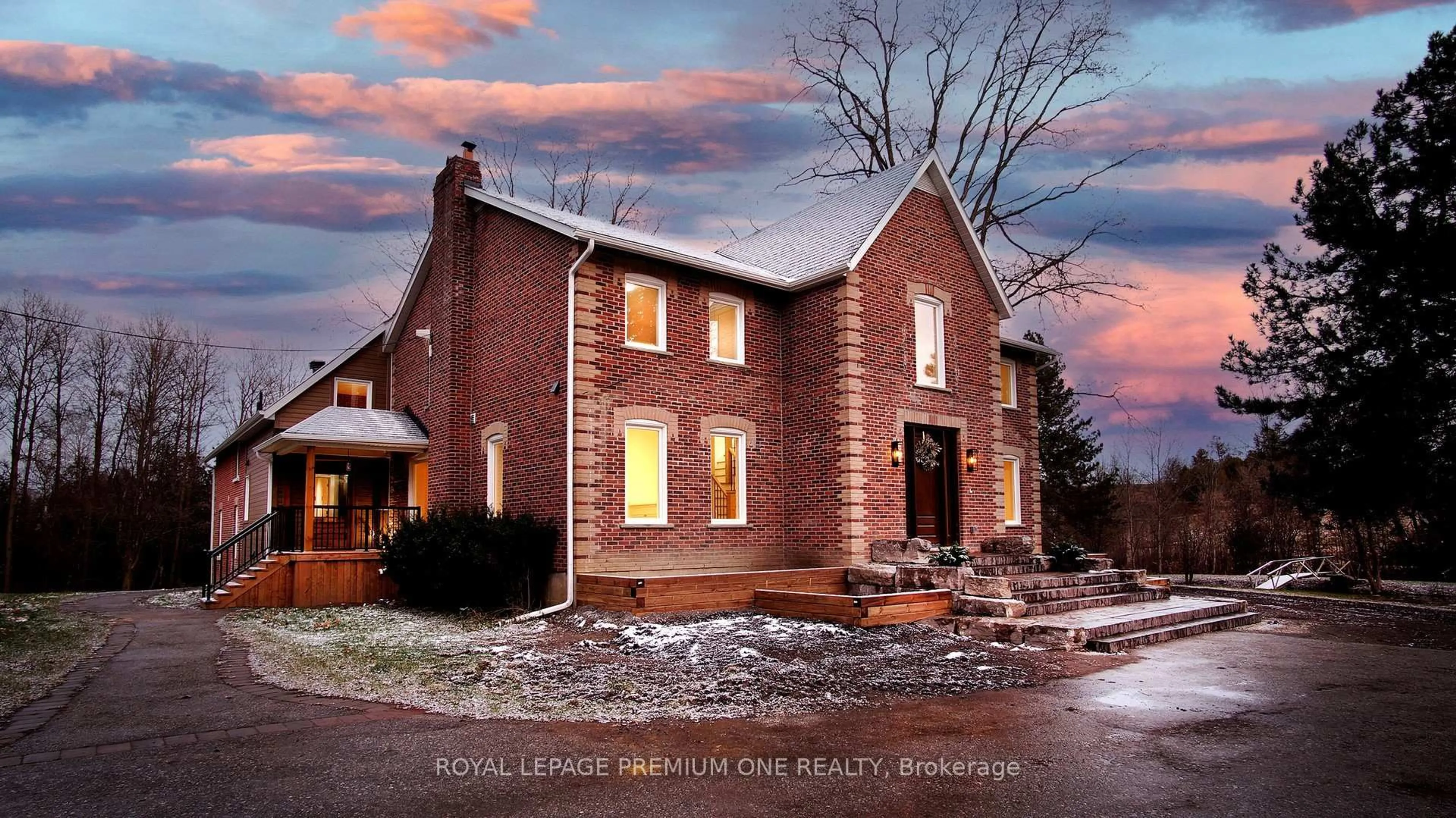 Home with brick exterior material, building for 7590 19th Sdrd, King Ontario L0G 1T0