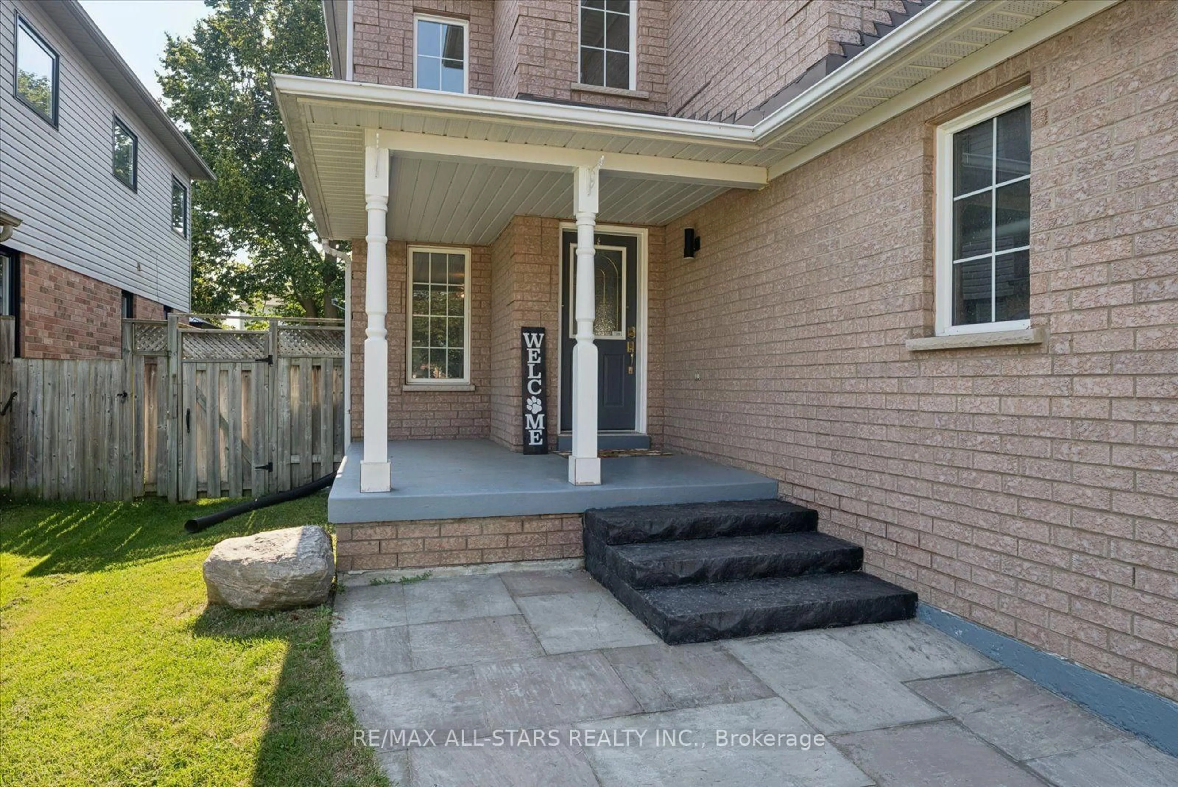Unknown for 36 Burnaby Dr, Georgina Ontario L4P 3Z1