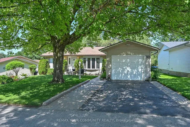 76 Tecumseth Pines Dr, New Tecumseth 2