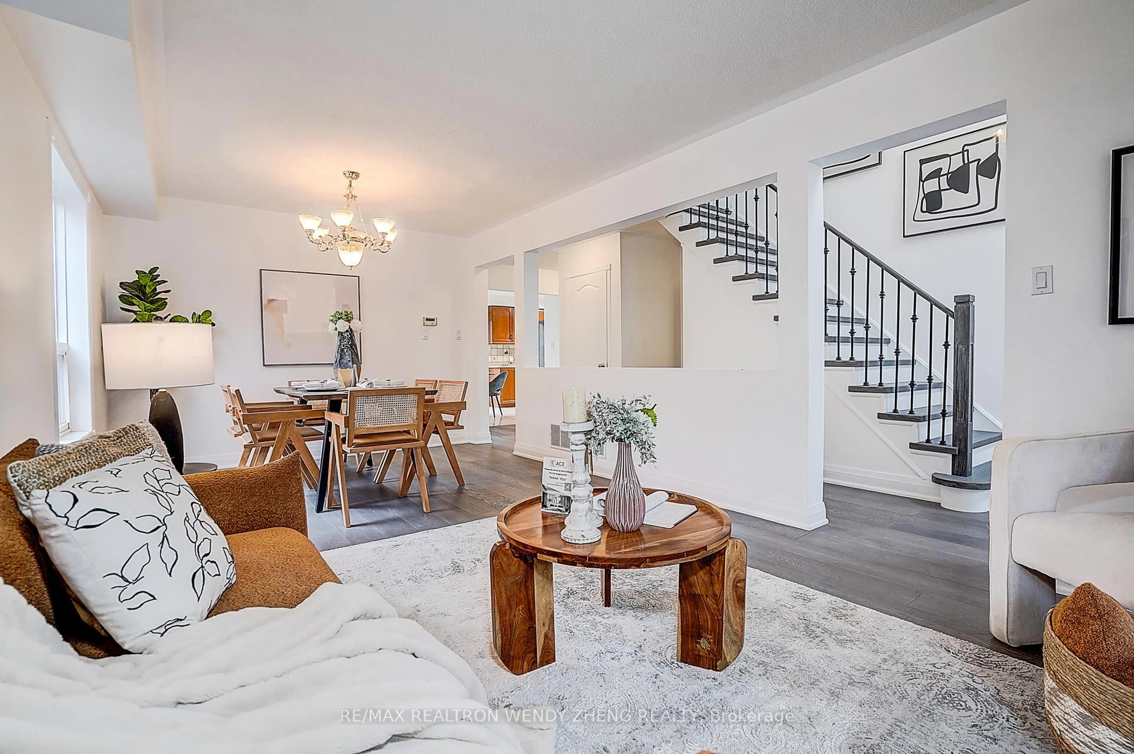Living room with furniture, unknown for 145 Glasgow Cres, Georgina Ontario L4P 4B1