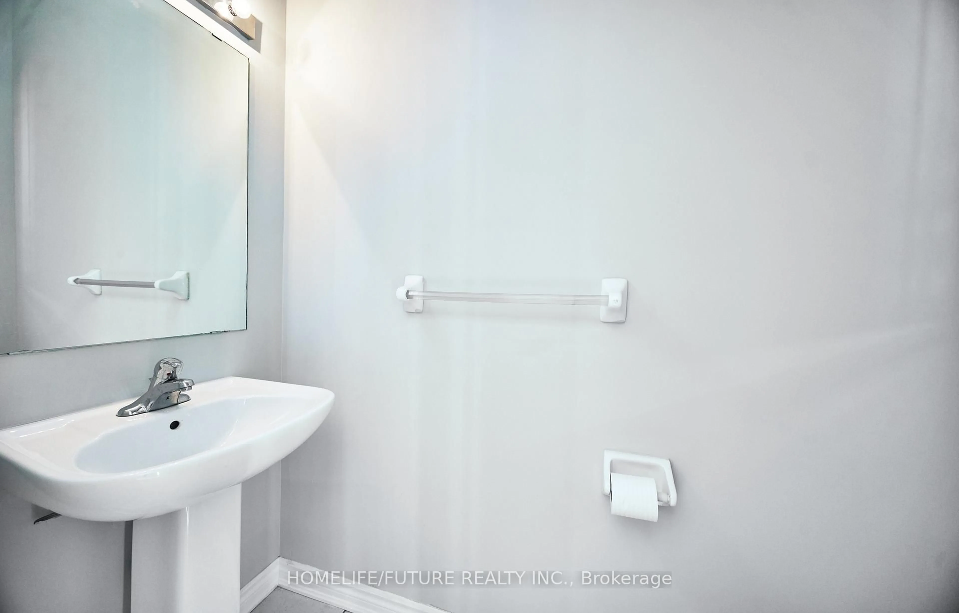Standard bathroom, ceramic/tile floor for 44 Terry Clayton Ave, Brock Ontario L0K 1A0