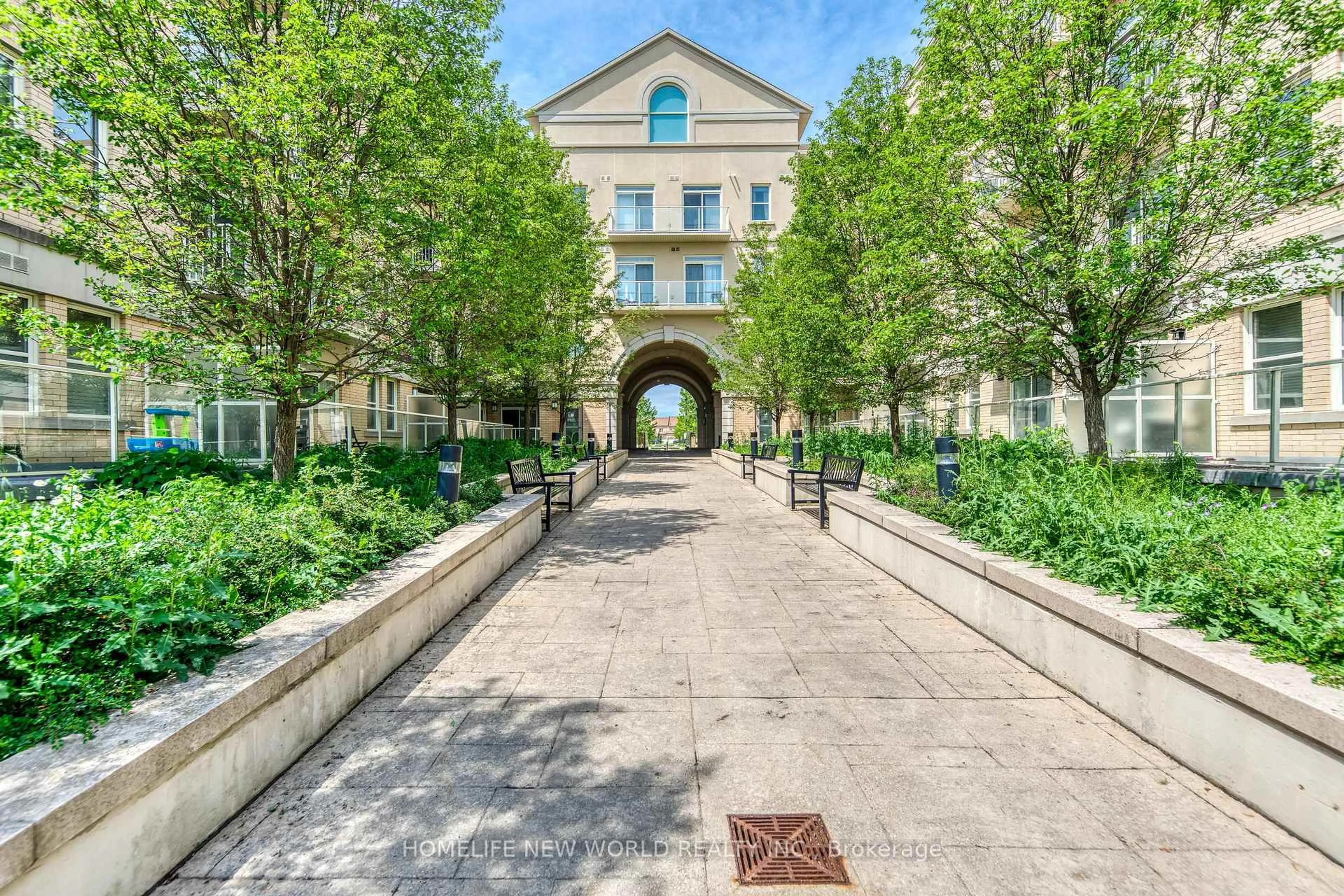 Patio, street for 28 Prince Regent St #240, Markham Ontario L6C 0V5