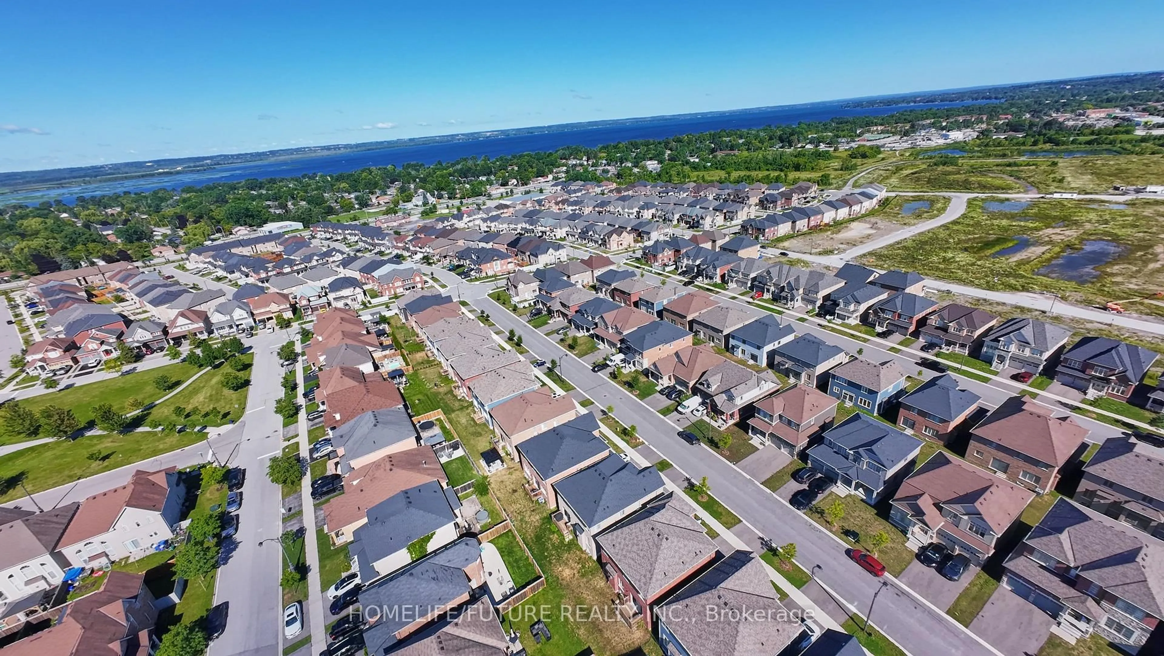 A pic from outside/outdoor area/front of a property/back of a property/a pic from drone, street for 23 Faimira Ave, Georgina Ontario L4P 0C2