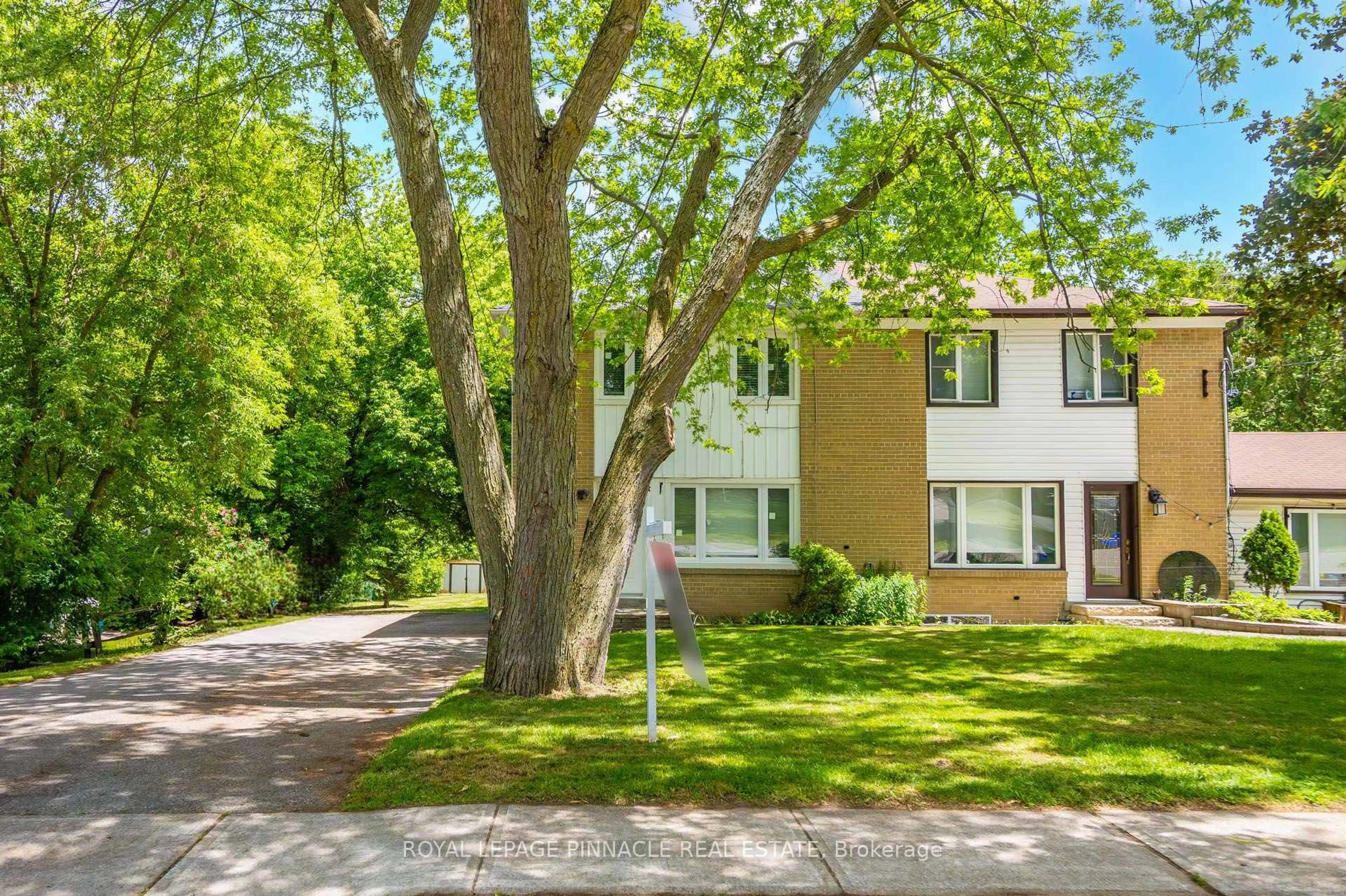 Unknown for 11 Elizabeth St, Markham Ontario L3P 2B3