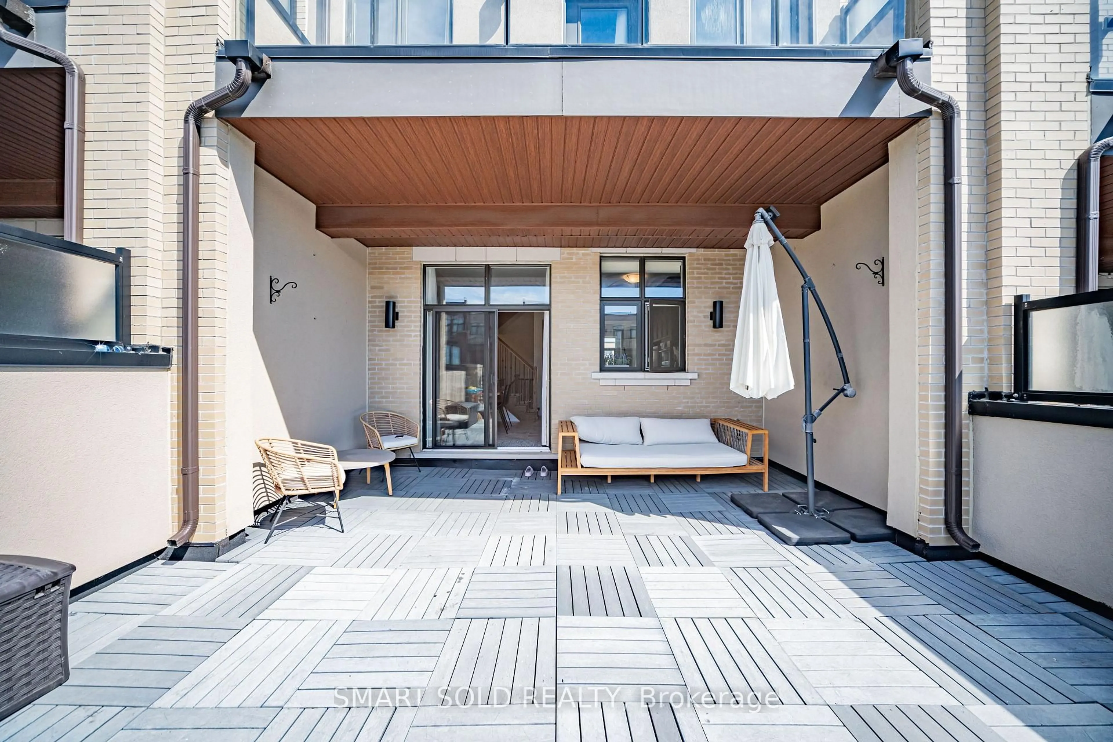 Patio, street for 22 heriot Pl, Vaughan Ontario L6A 4Z6