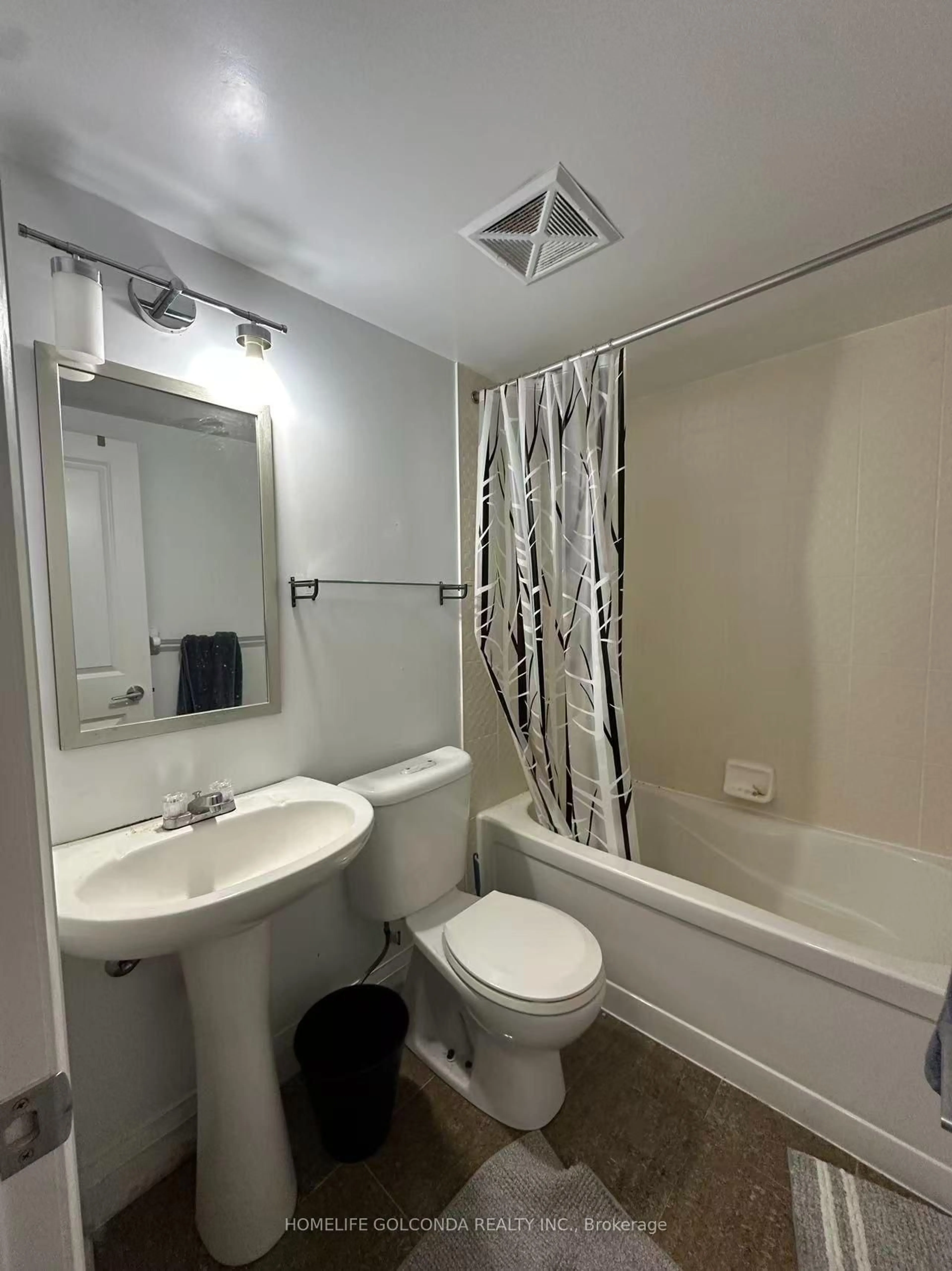 Standard bathroom, floor is not visible for 322 John St #132, Markham Ontario L3T 0B1