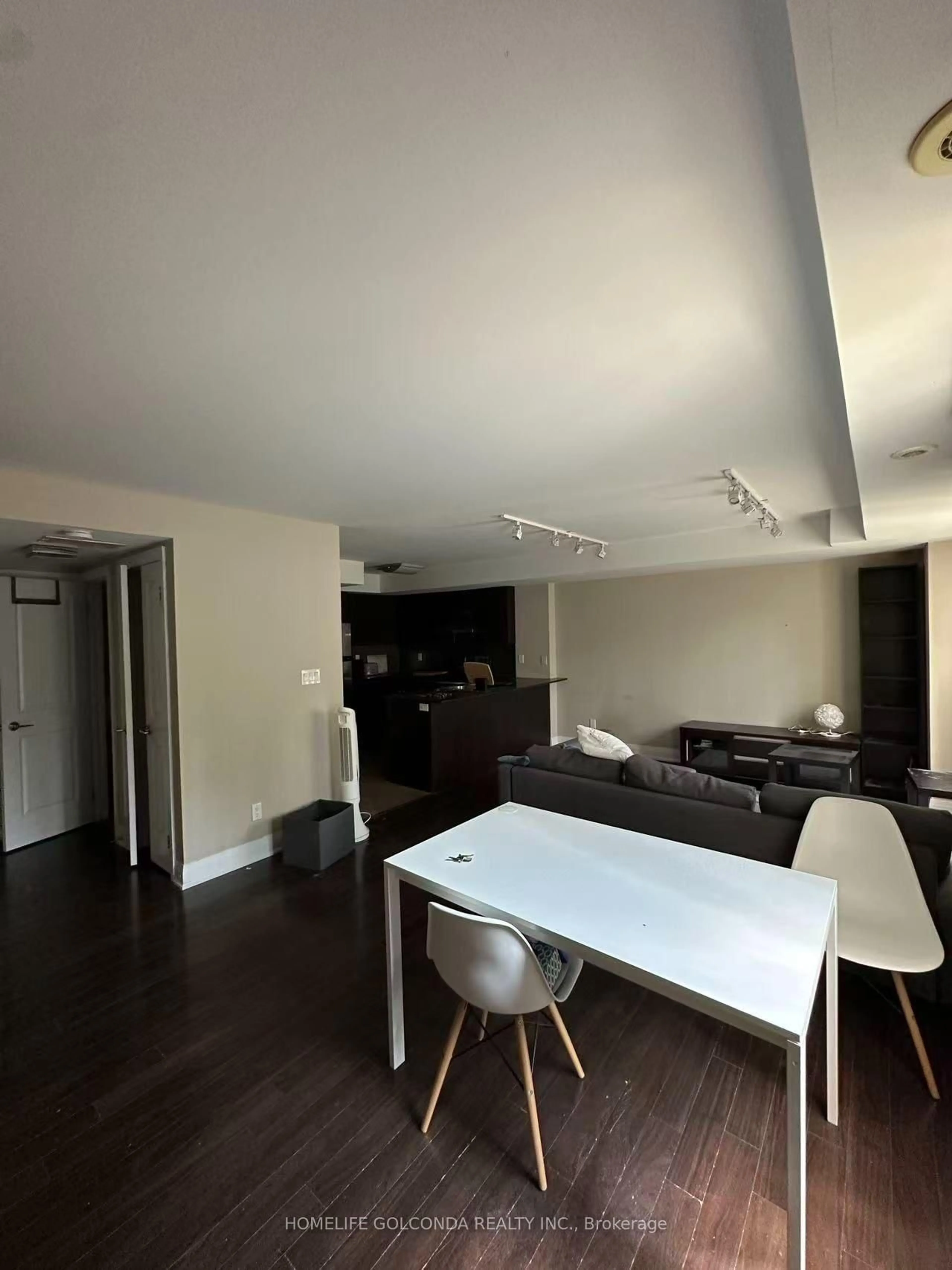 A pic of a room for 322 John St #132, Markham Ontario L3T 0B1