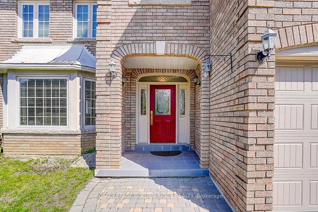 725 Exceller Circ, Newmarket 3