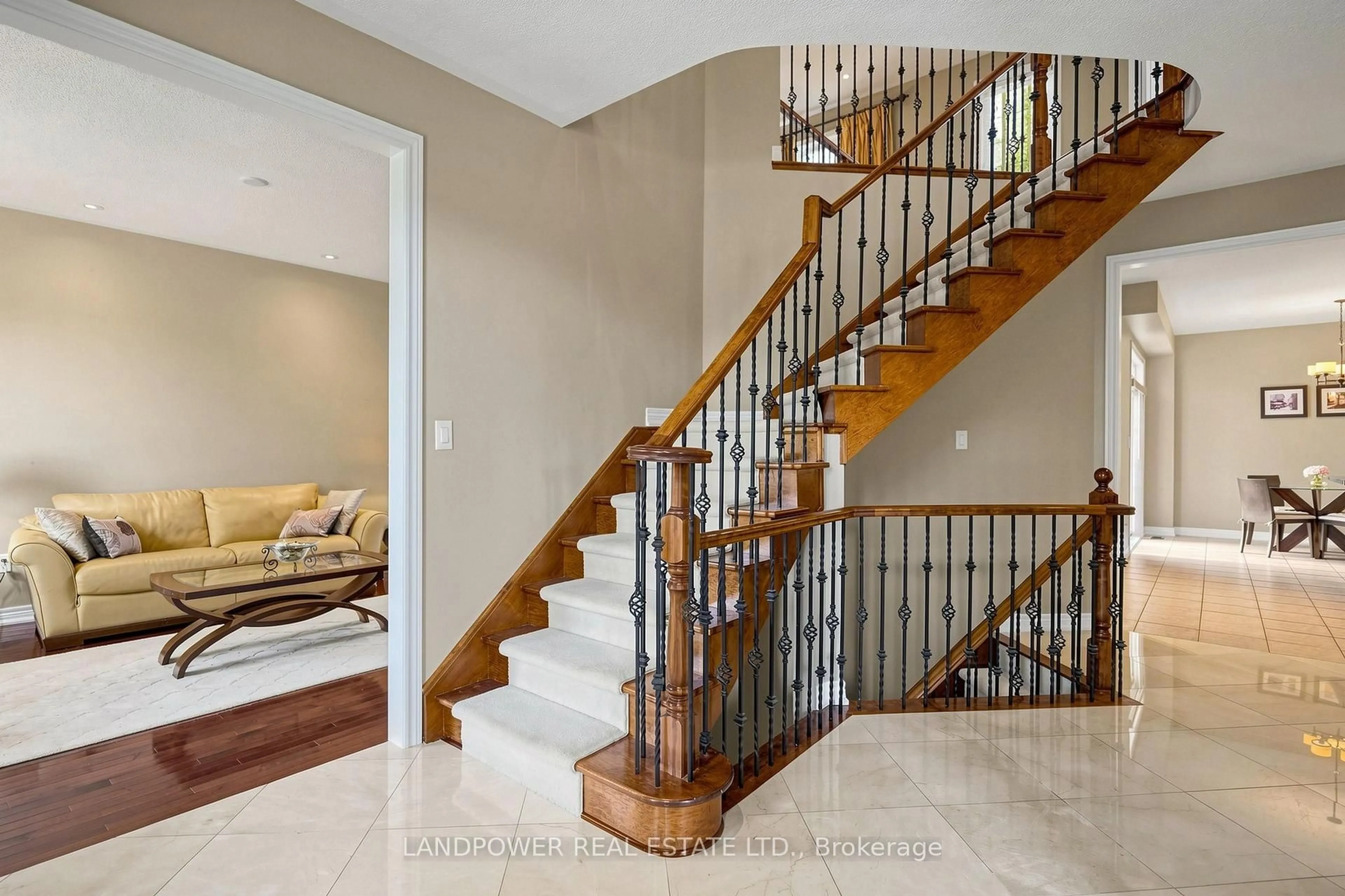 Unknown for 25 Reflection Rd, Markham Ontario L6C 0A1