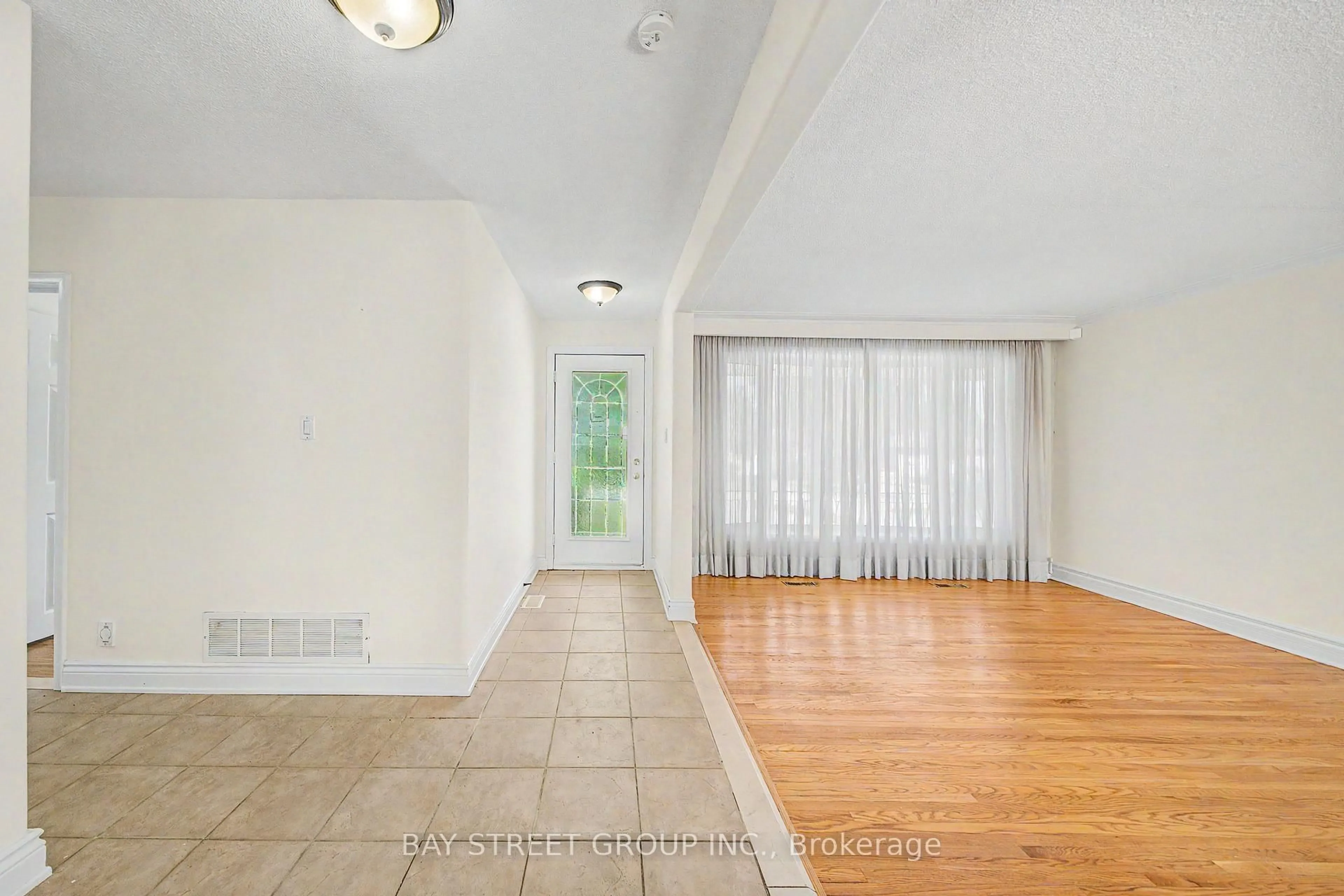 Unknown for 32 Alanadale Ave, Markham Ontario L3P 1S3