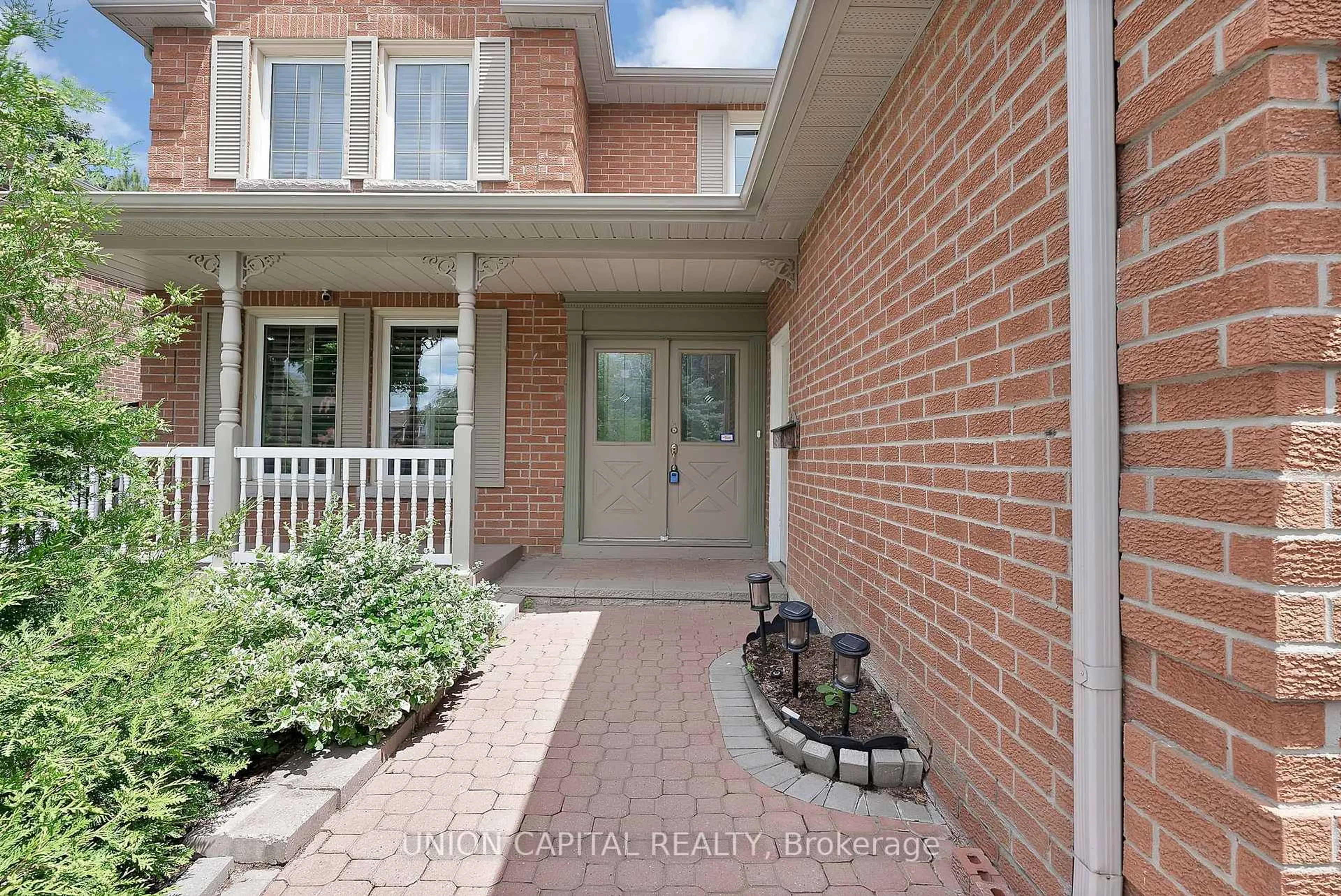 Home with brick exterior material, street for 35 McCarty Cres, Markham Ontario L3P 4R4