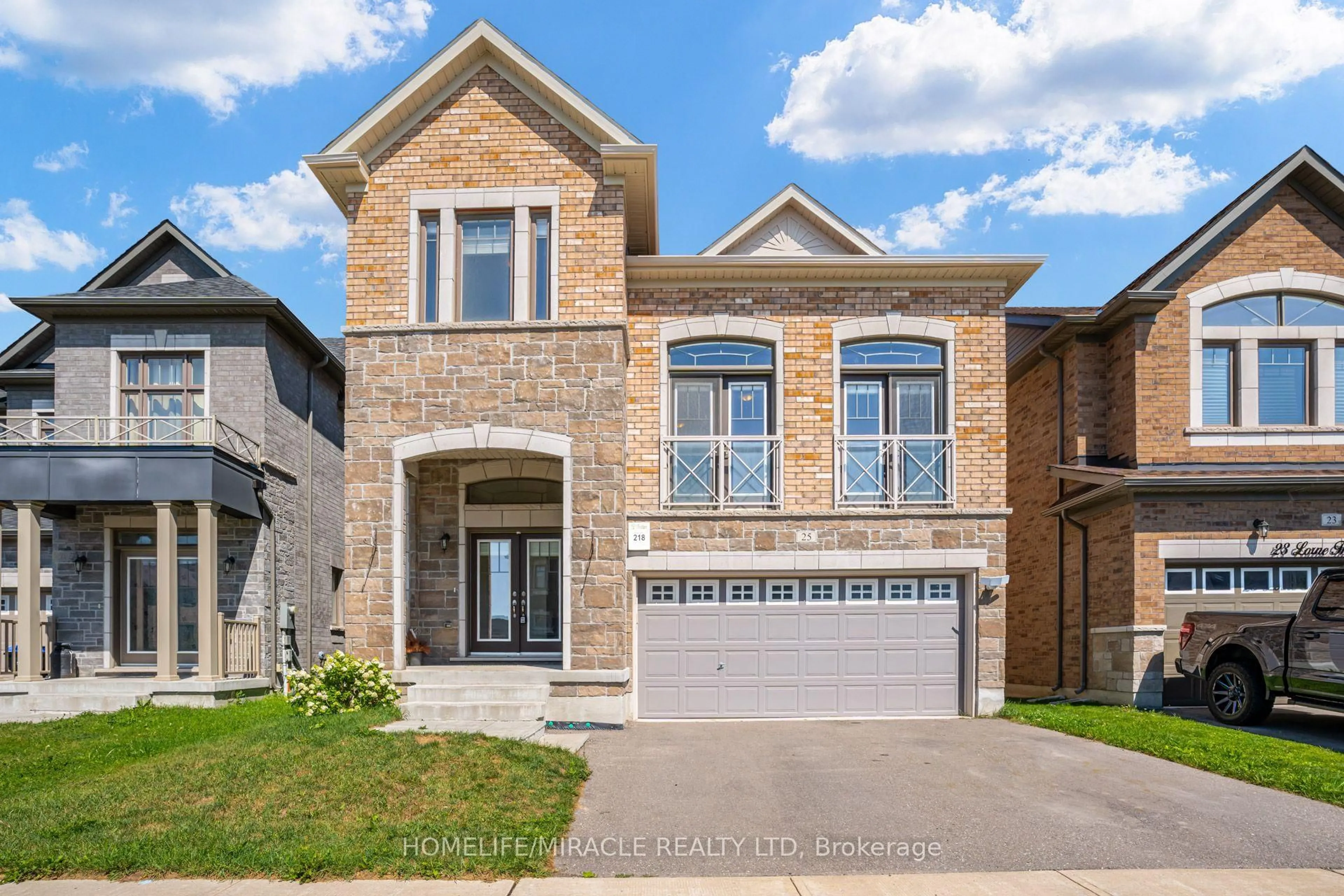 Home with brick exterior material, street for 25 Lorne Thomas Pl, New Tecumseth Ontario L9R 0T8