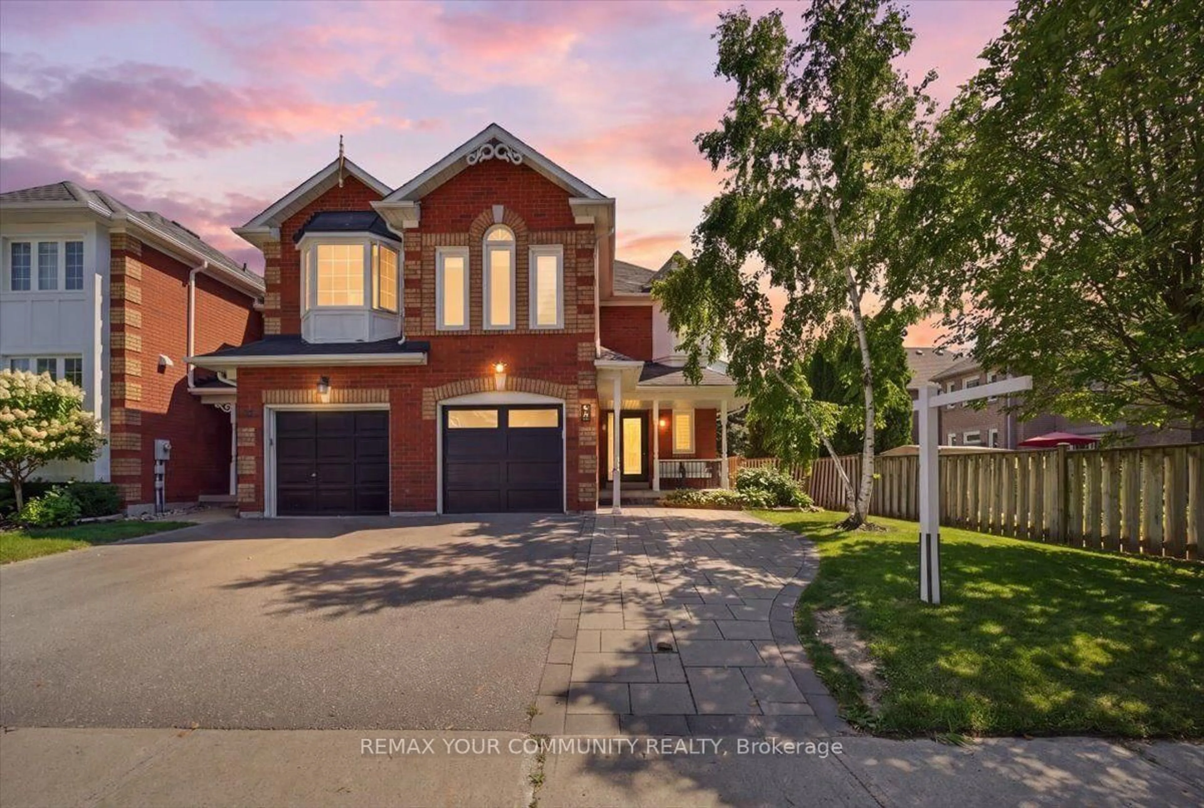 Home with brick exterior material, street for 91 Downey Circ, Aurora Ontario L4G 7E8