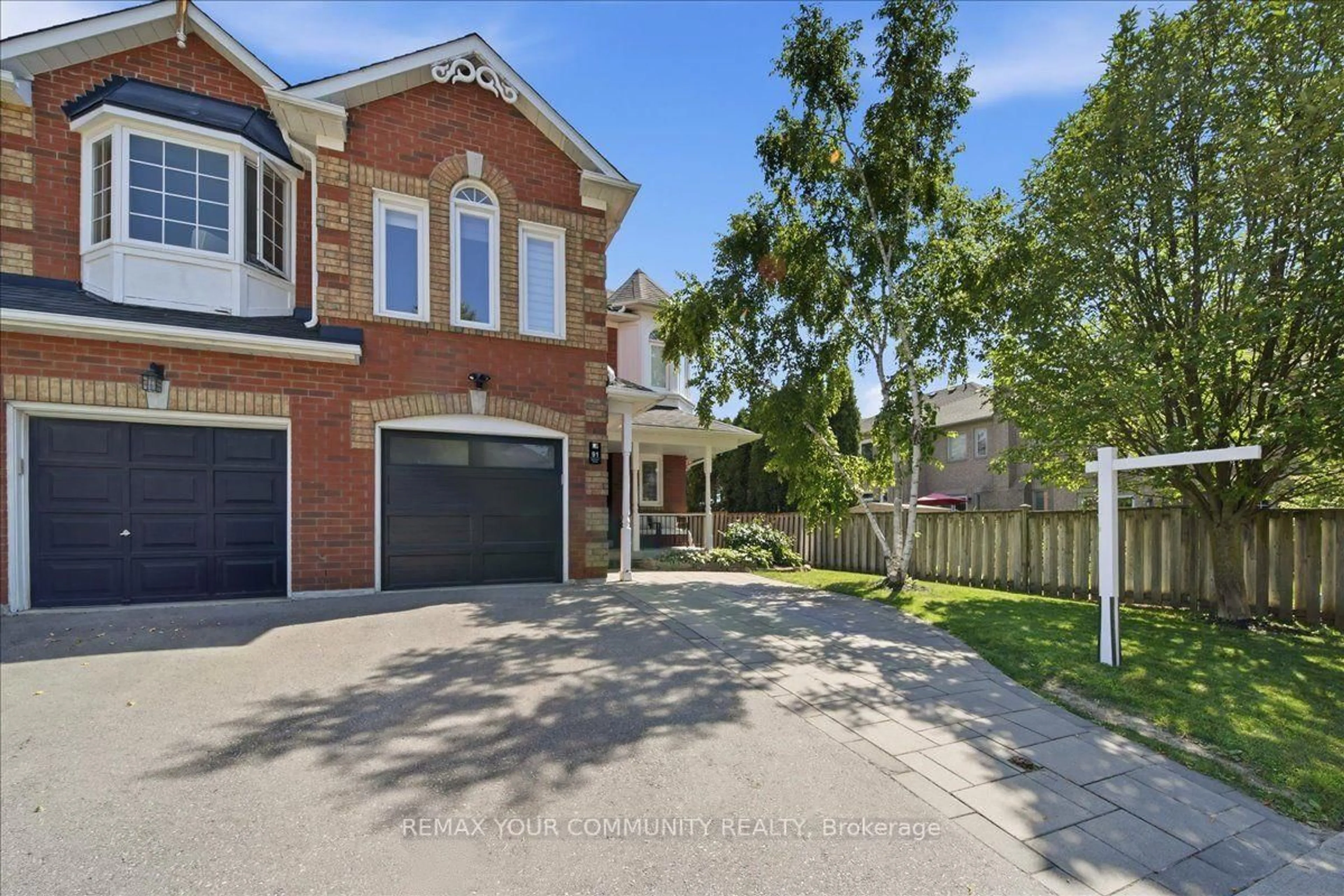 Home with brick exterior material, street for 91 Downey Circ, Aurora Ontario L4G 7E8