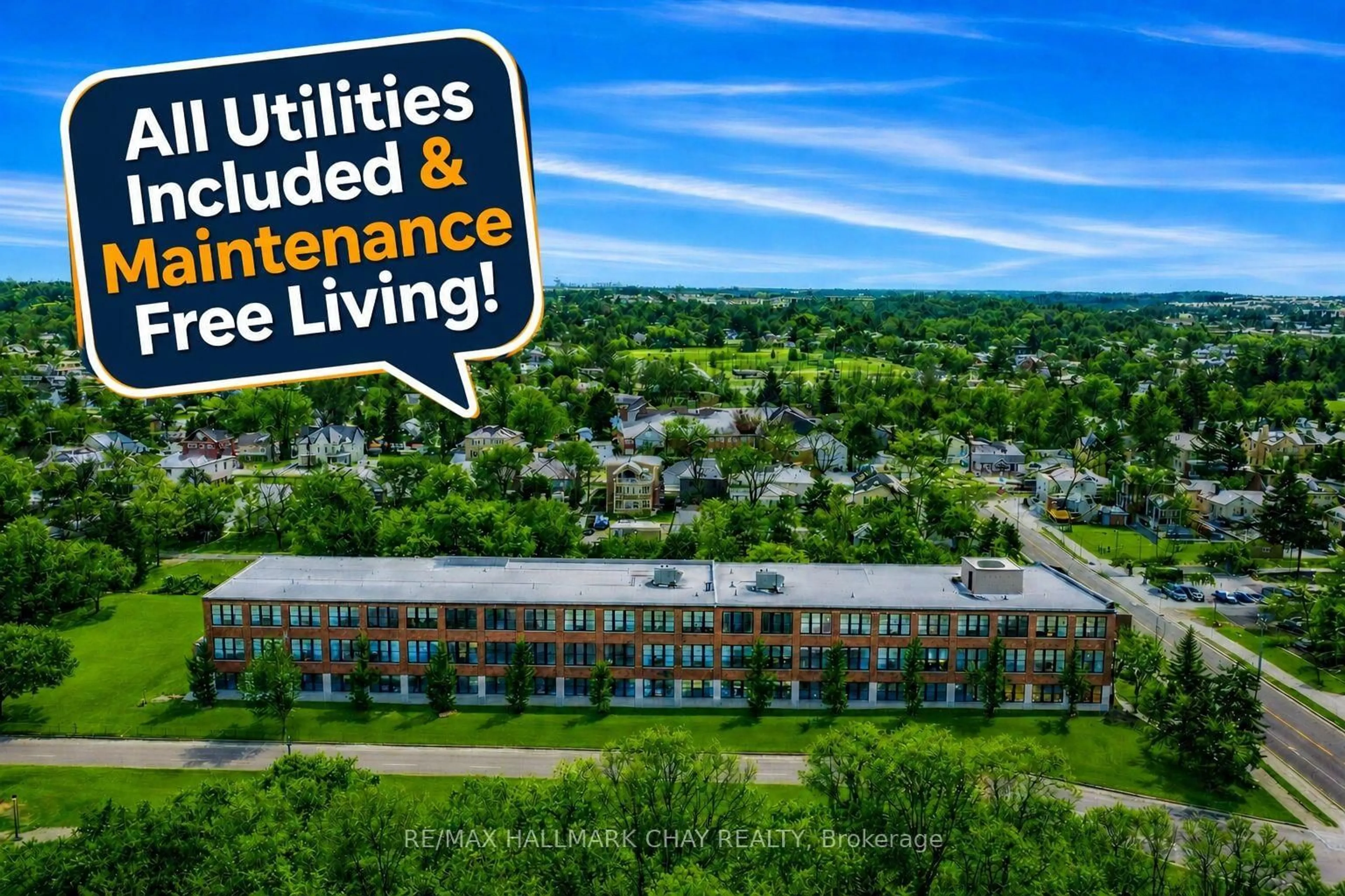 A pic from outside/outdoor area/front of a property/back of a property/a pic from drone, unknown for 543 Timothy St #106, Newmarket Ontario L3Y 1R1