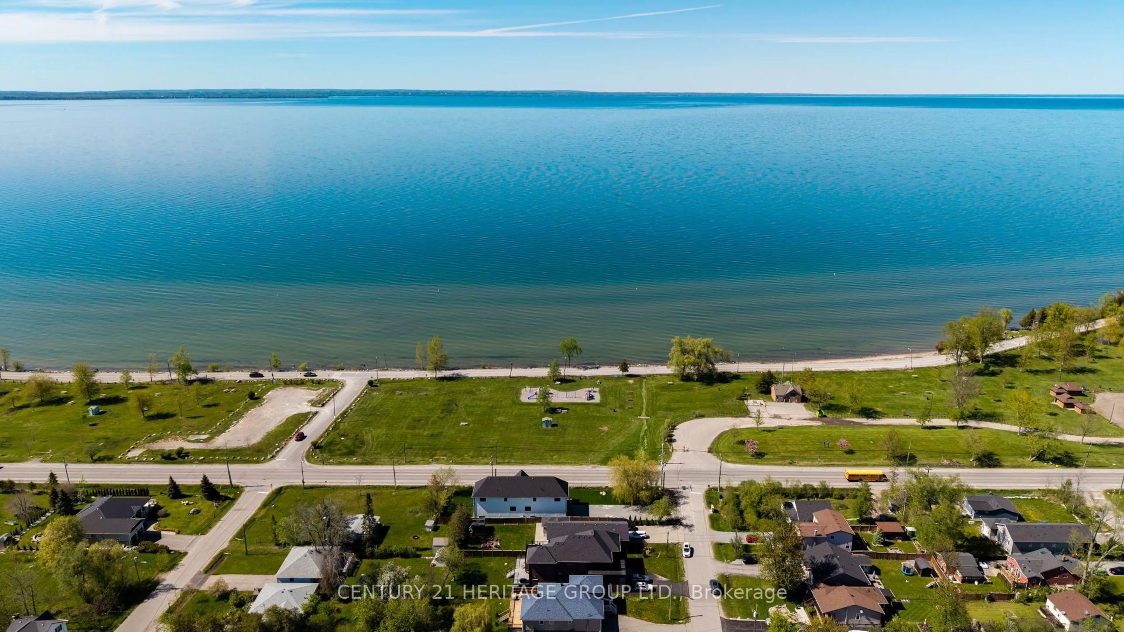 A pic from outside/outdoor area/front of a property/back of a property/a pic from drone, water/lake/river/ocean view for 802 Willowview Rd, Georgina Ontario L0E 1S0