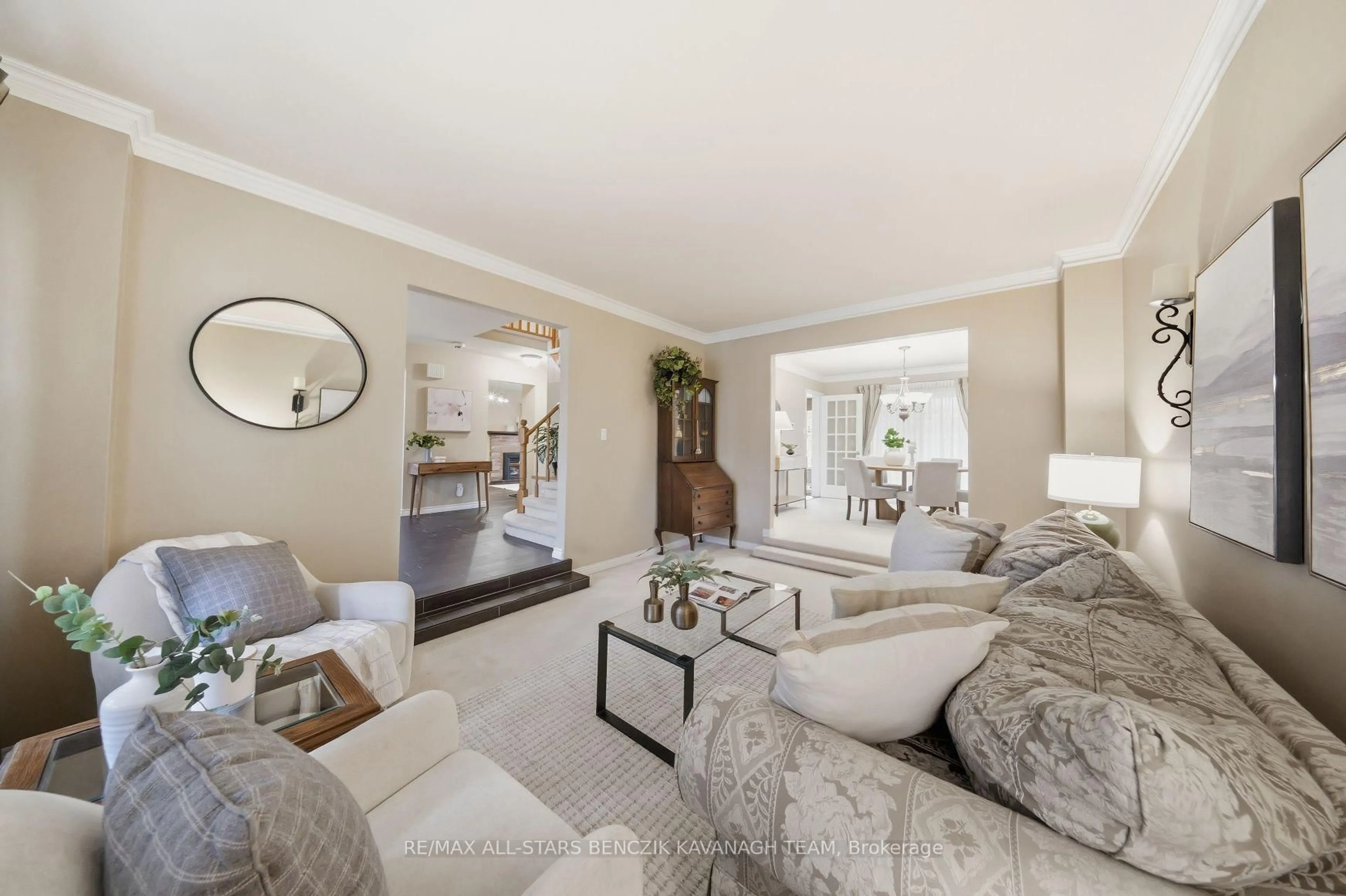 Living room with furniture, unknown for 116 Longwater Chse, Markham Ontario L3R 6C4
