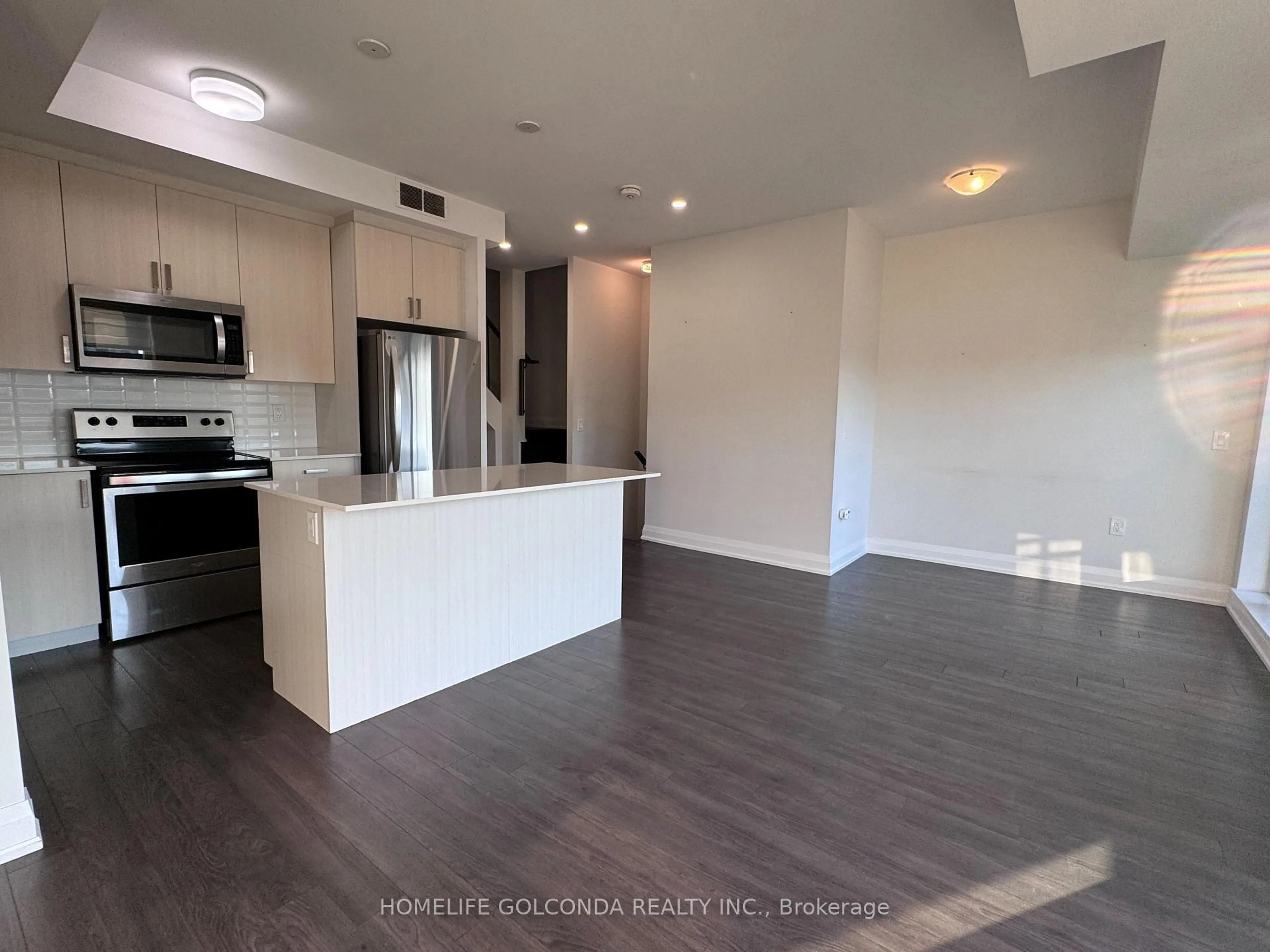 Open concept kitchen, unknown for 5309 Highway 7 St #A403, Vaughan Ontario L4L 0B4