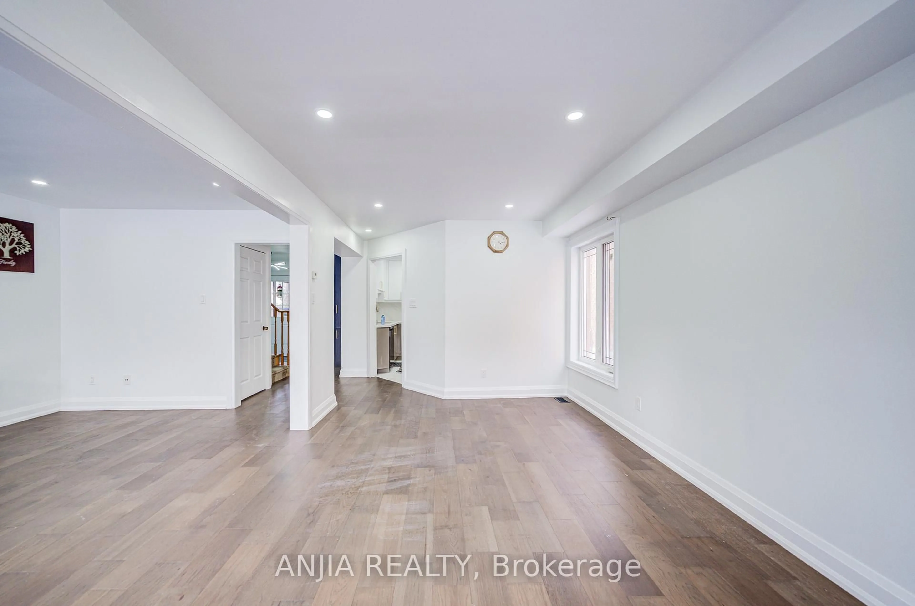 A pic of a room for 17 Kenborough Crt, Markham Ontario L3S 3P3