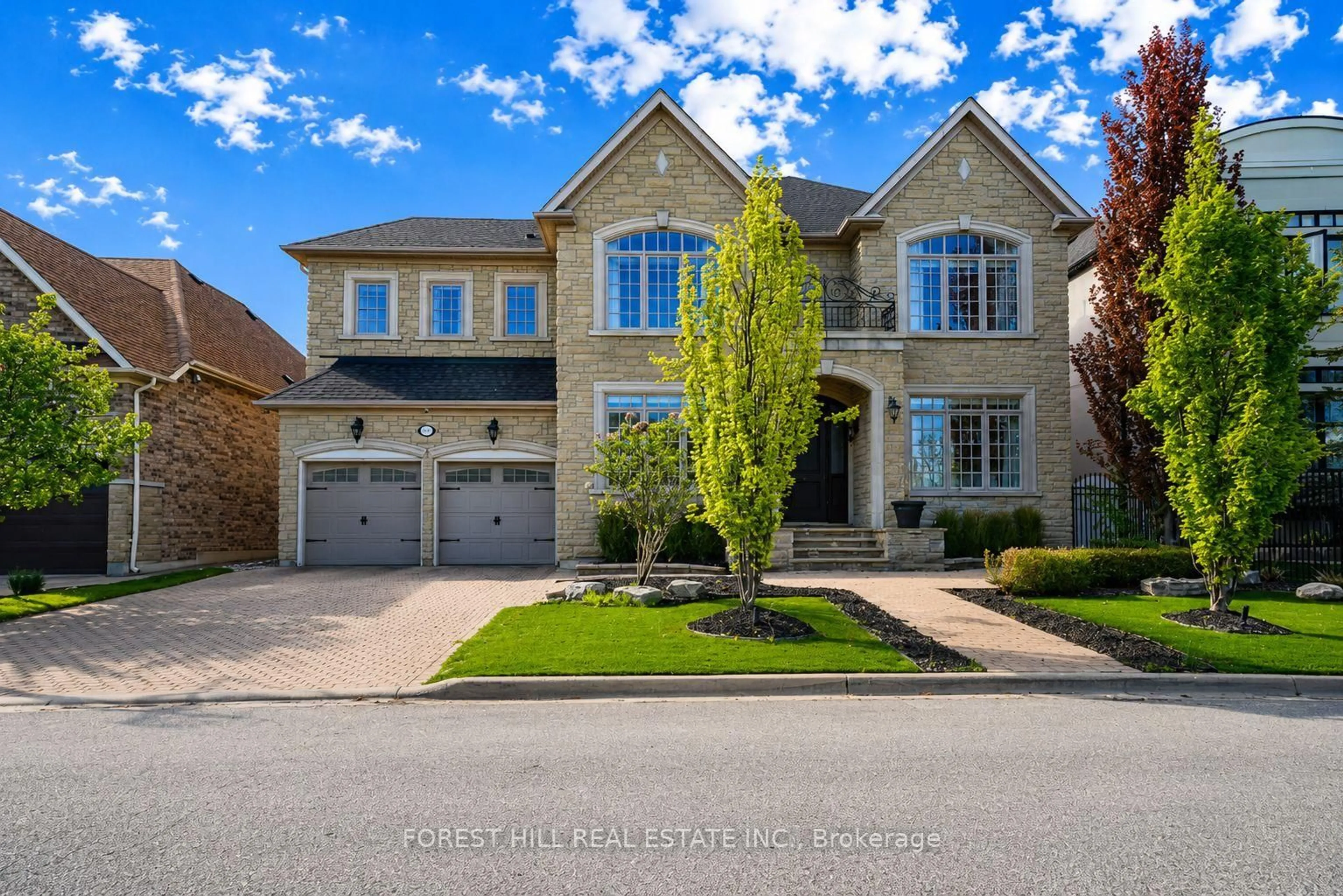 Home with brick exterior material, street for 110 Cook's Mill Cres, Vaughan Ontario L6A 0L1