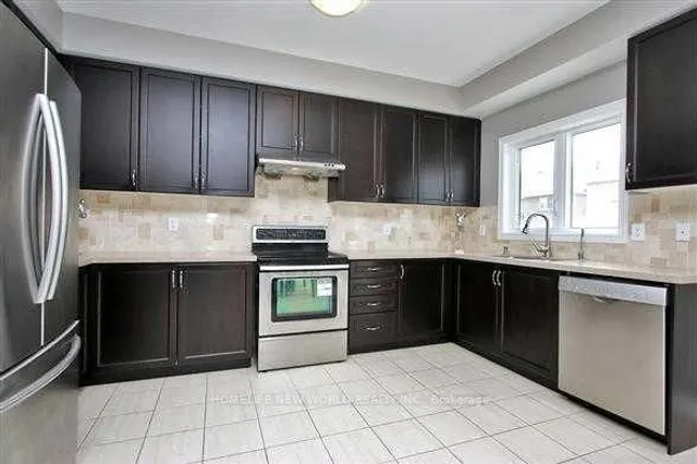 20 Pineforest Pl, Markham 4