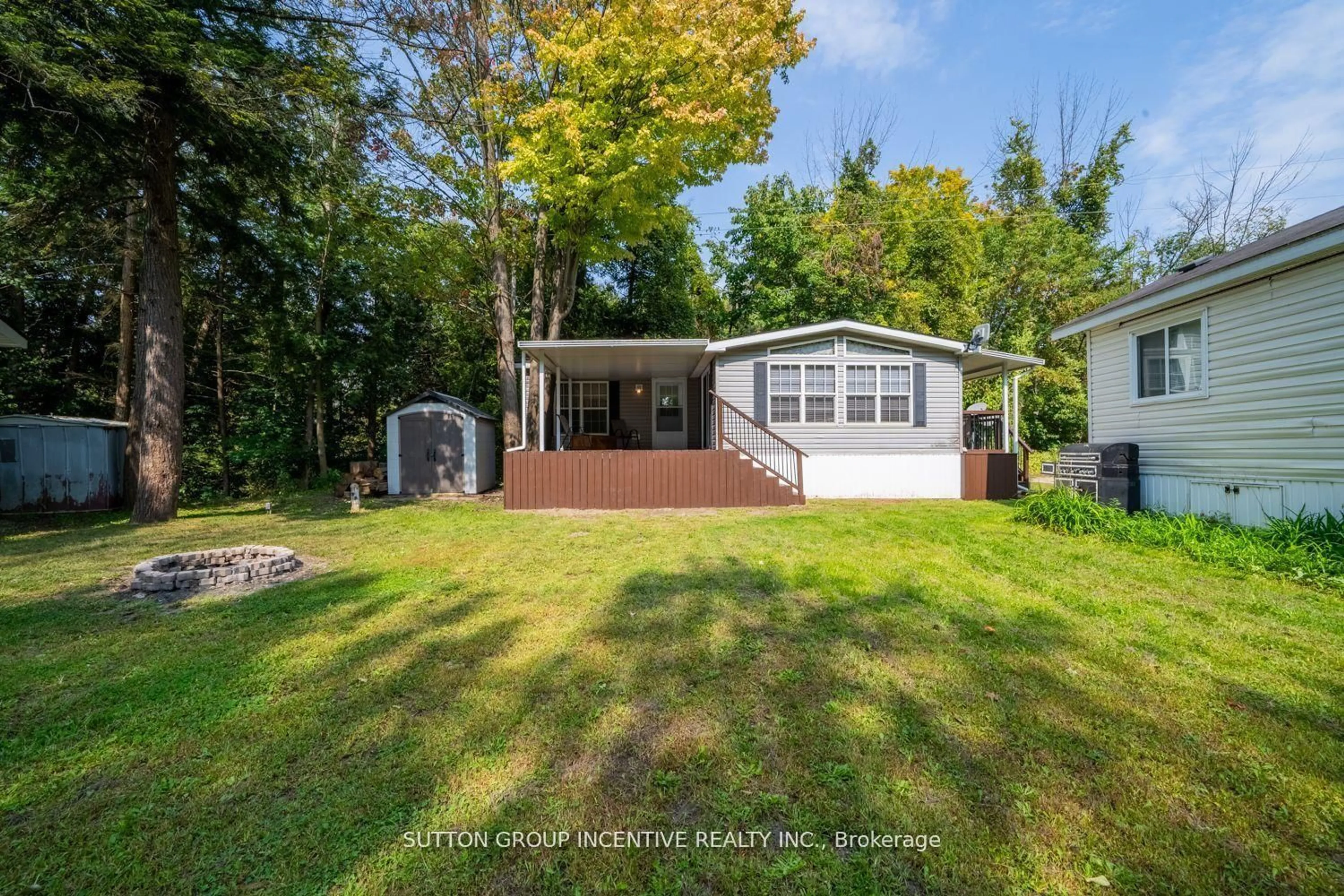 Home with vinyl exterior material, water/lake/river/ocean view for 6047 Highway 89 #51, New Tecumseth Ontario L9R 2G2
