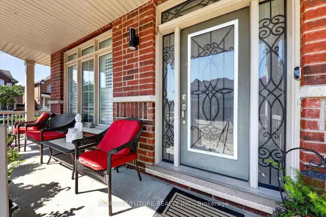 2 Astrid Terr, Markham 5