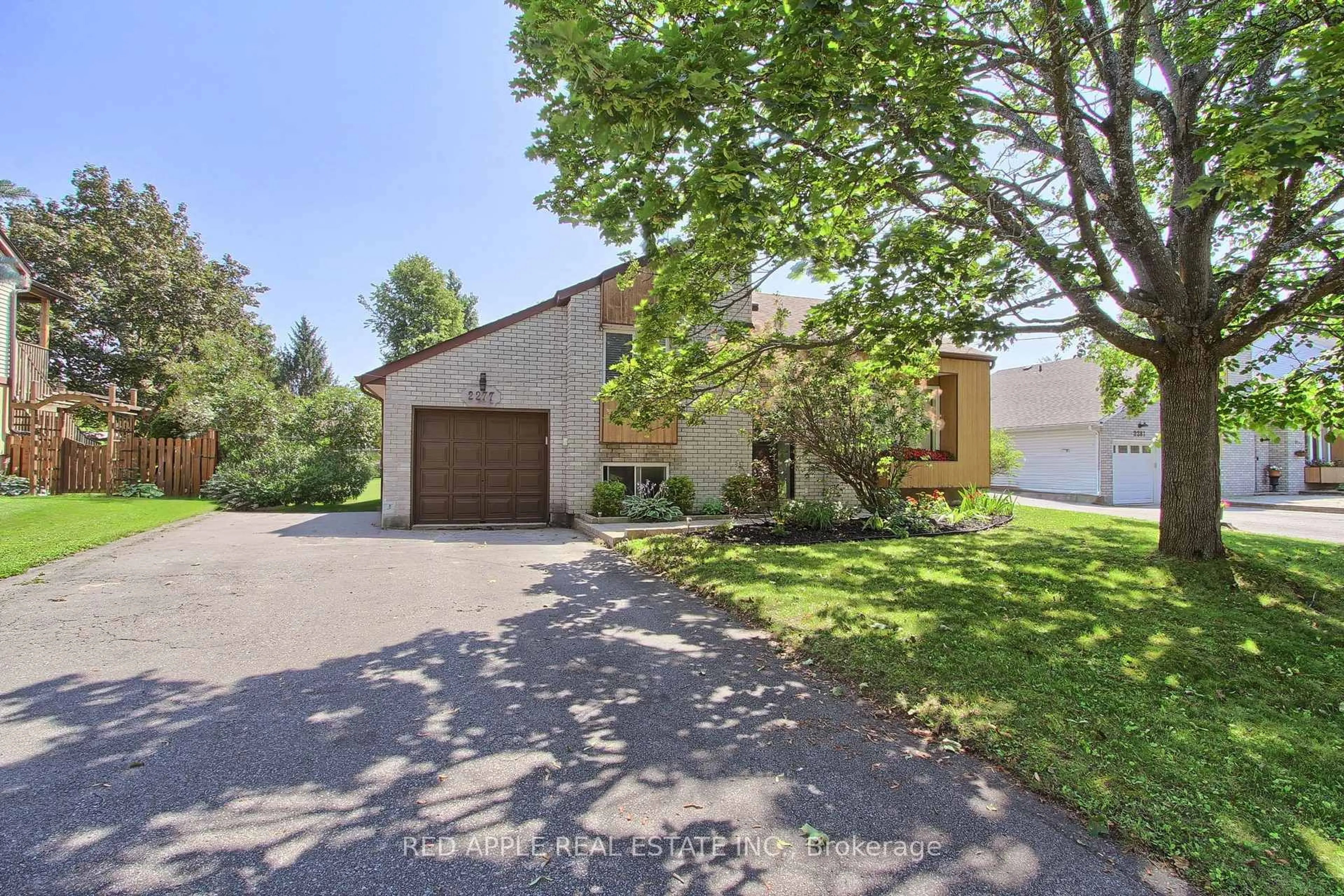 Unknown for 2277 Scythes St, Innisfil Ontario L9S 1G7
